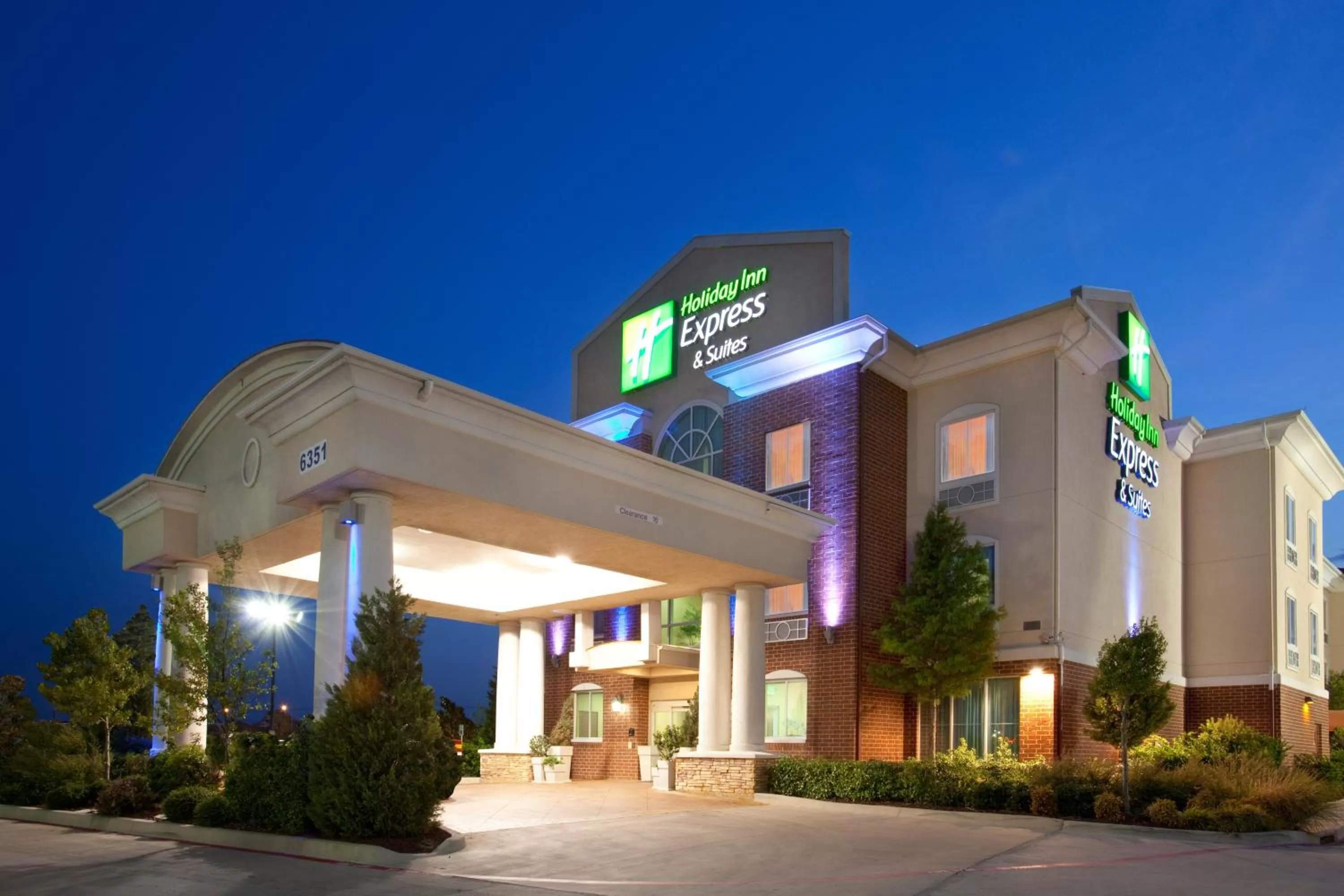 Holiday Inn Express & Suites Fort Worth - Fossil Creek by IHG