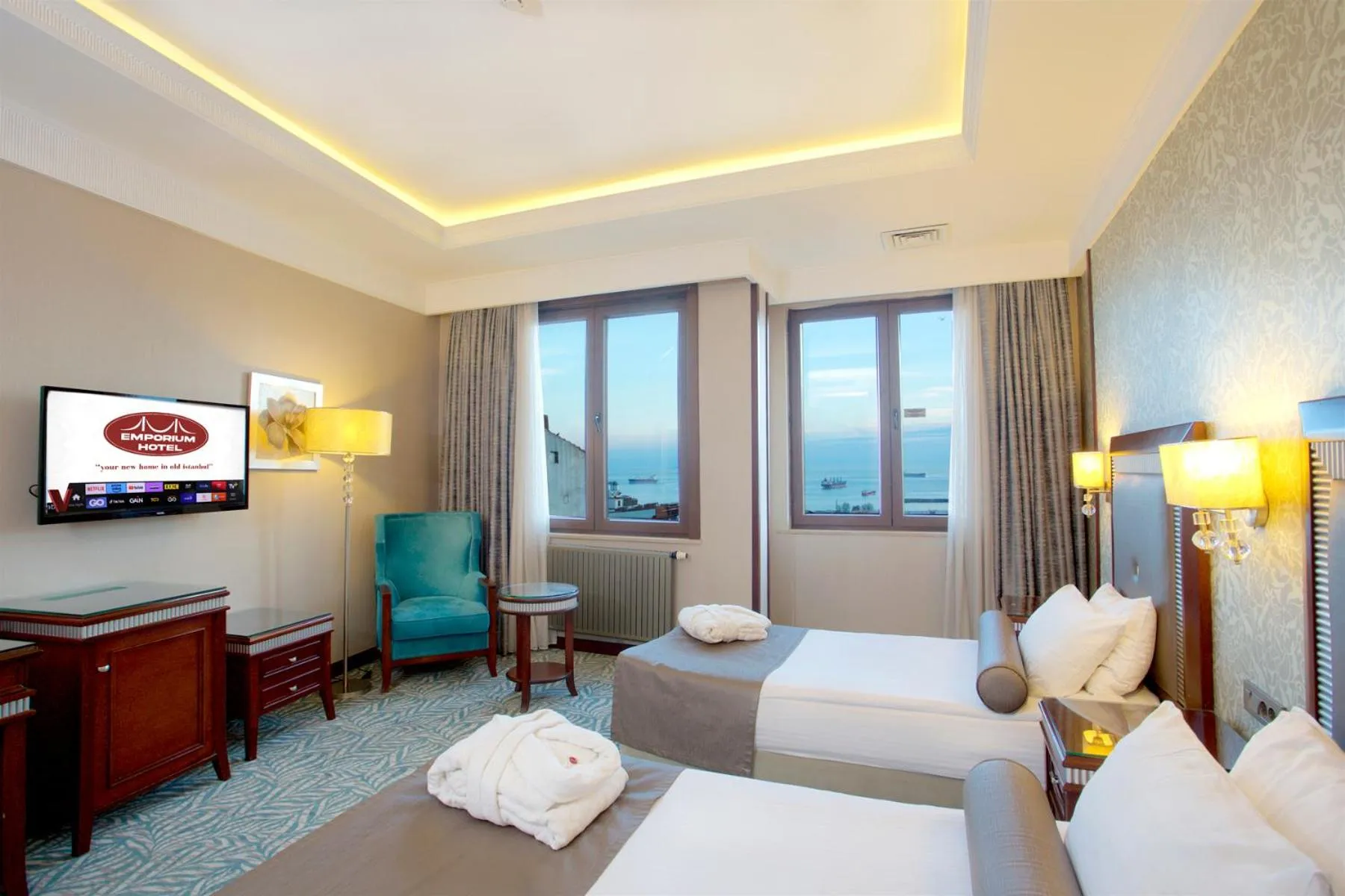 Bed in Emporium Hotel