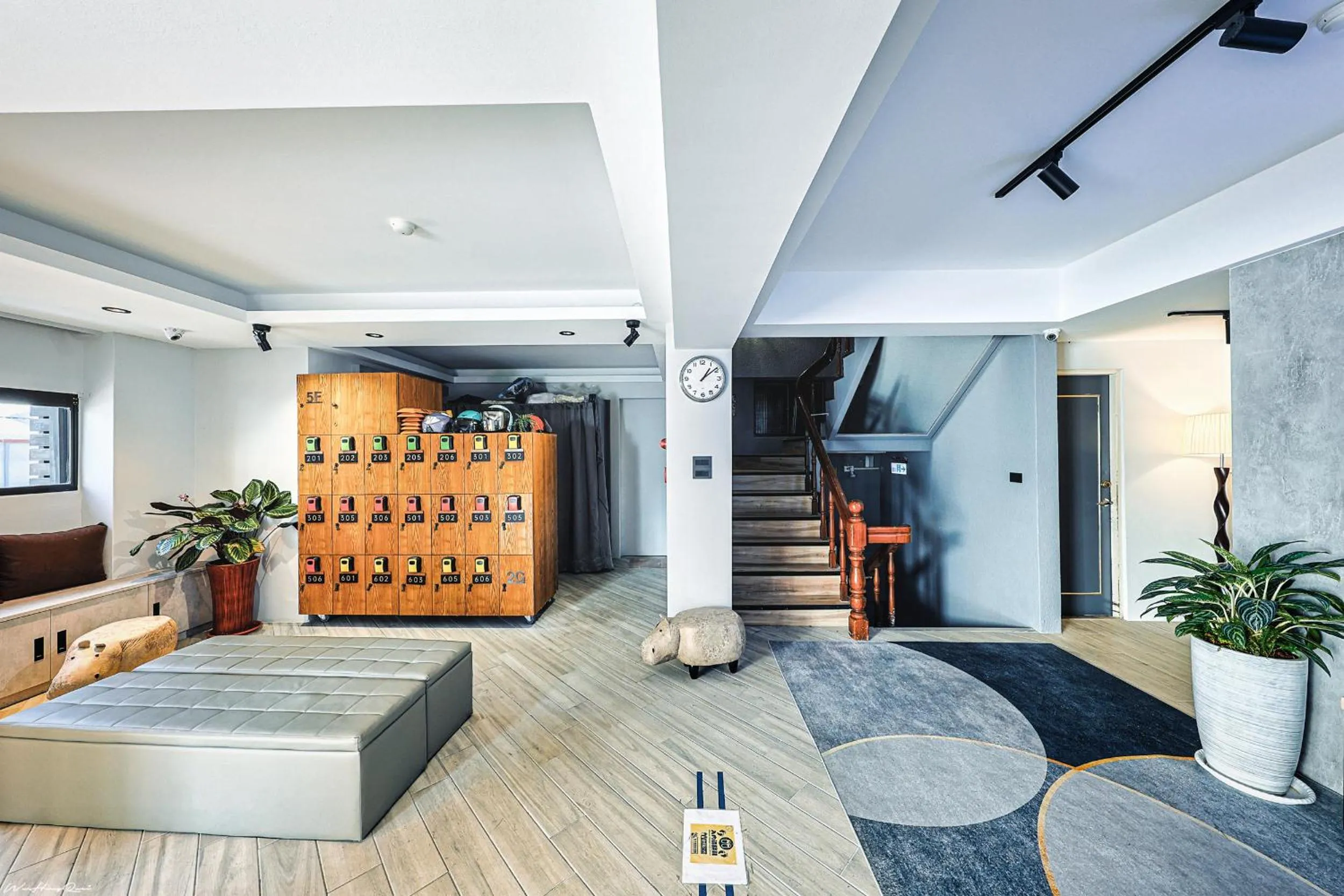 Living room in 亞馨文旅 近東大門夜市 有免費停車場 可自助入住