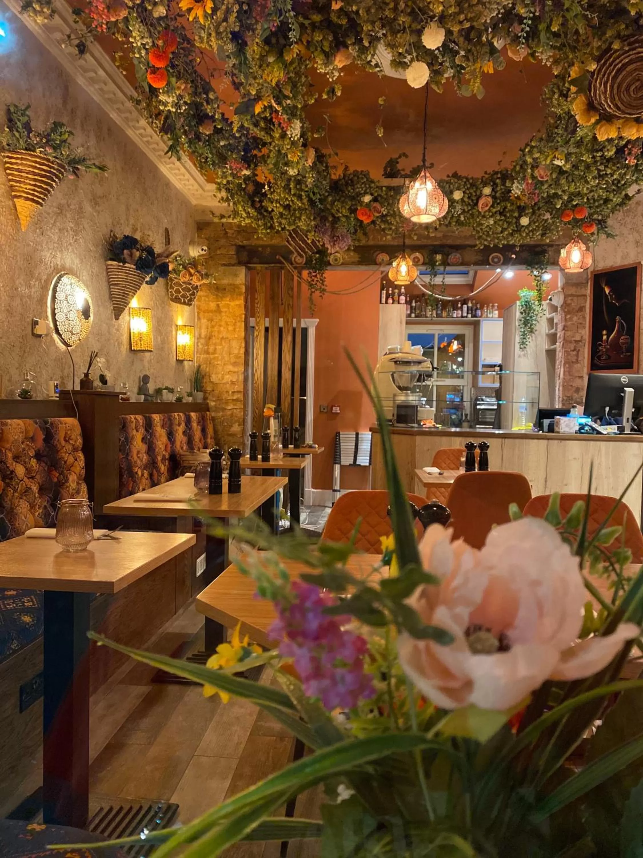 Restaurant/places to eat in Domo Boutique Hotel