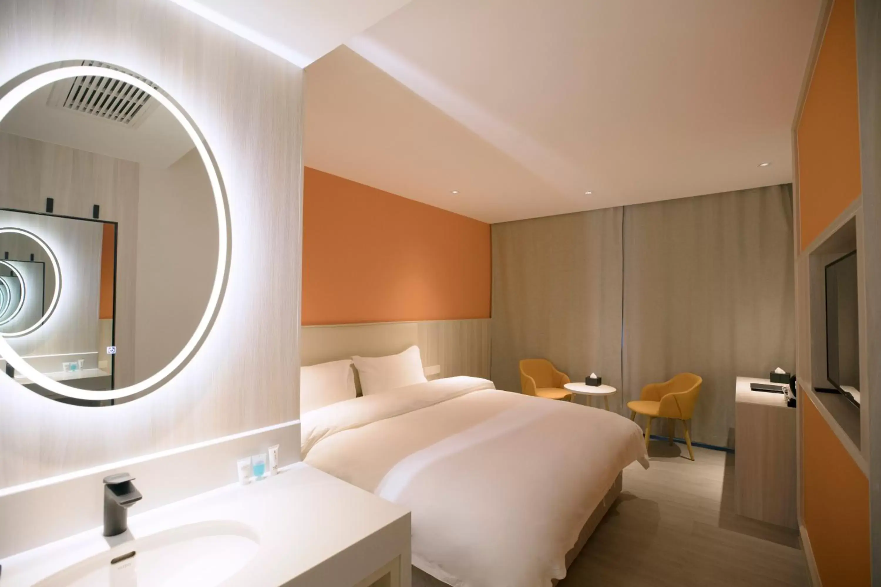 Classic Queen Room in Beijing Saga Hotel Classic Queen Room in Beijing Saga Hotel