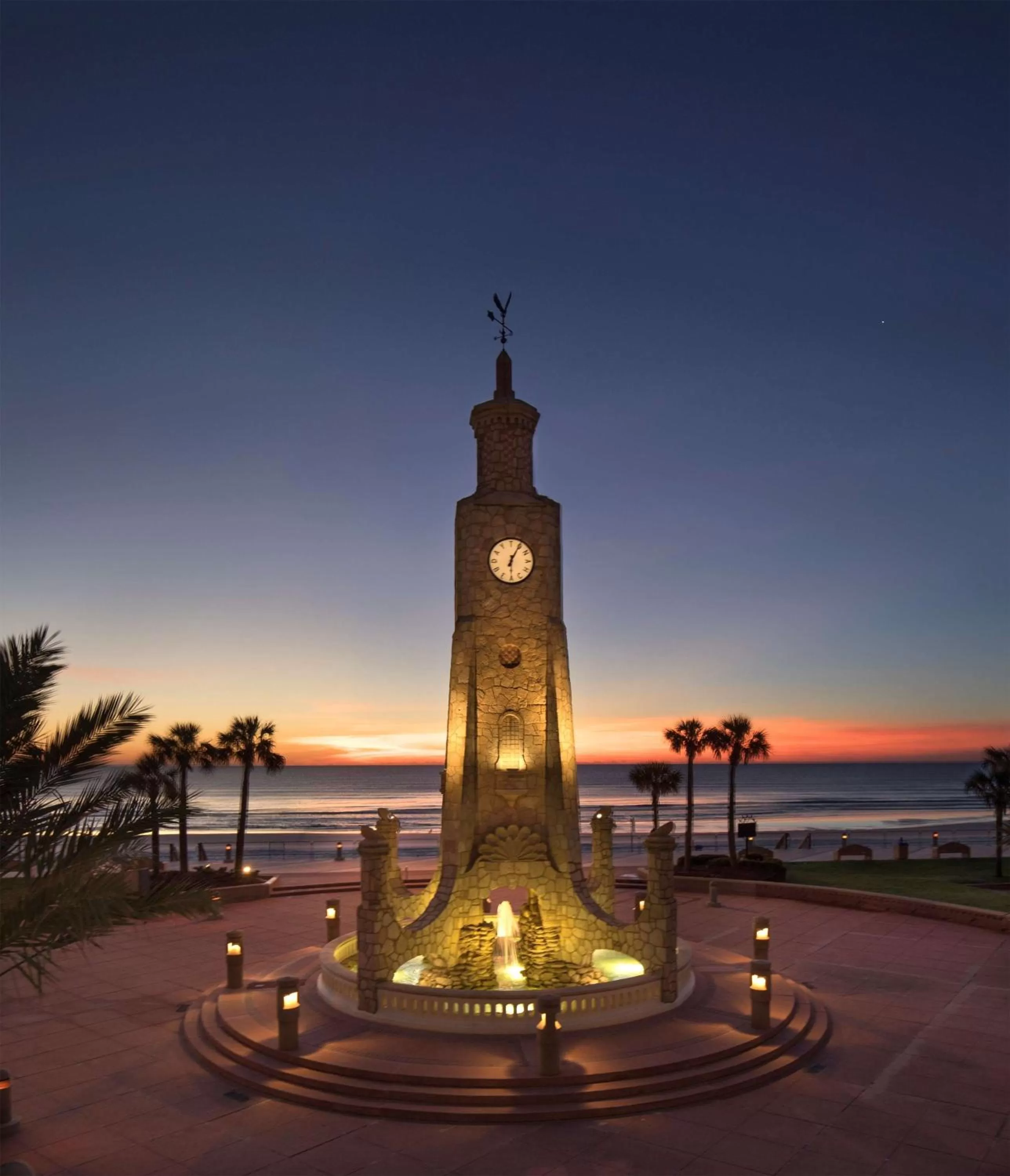 Property building in Hilton Daytona Beach Resort