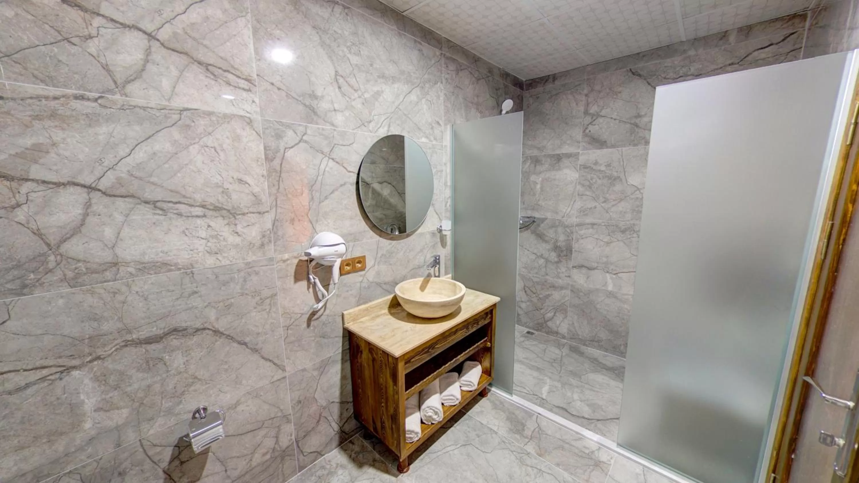 Shower in Premium Cappadocia House