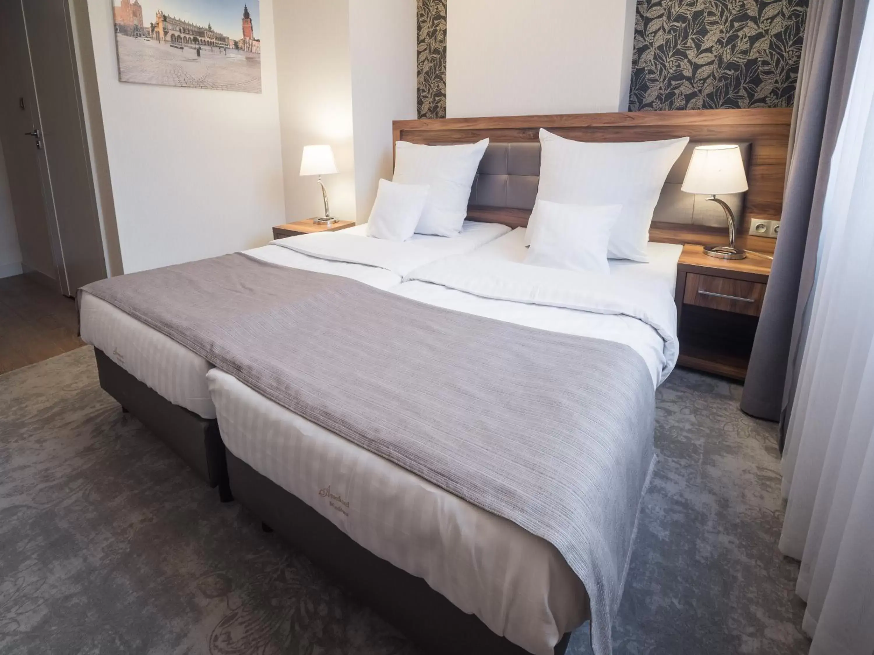 Twin Room in Hotel Miodowa Twin Room in Hotel Miodowa