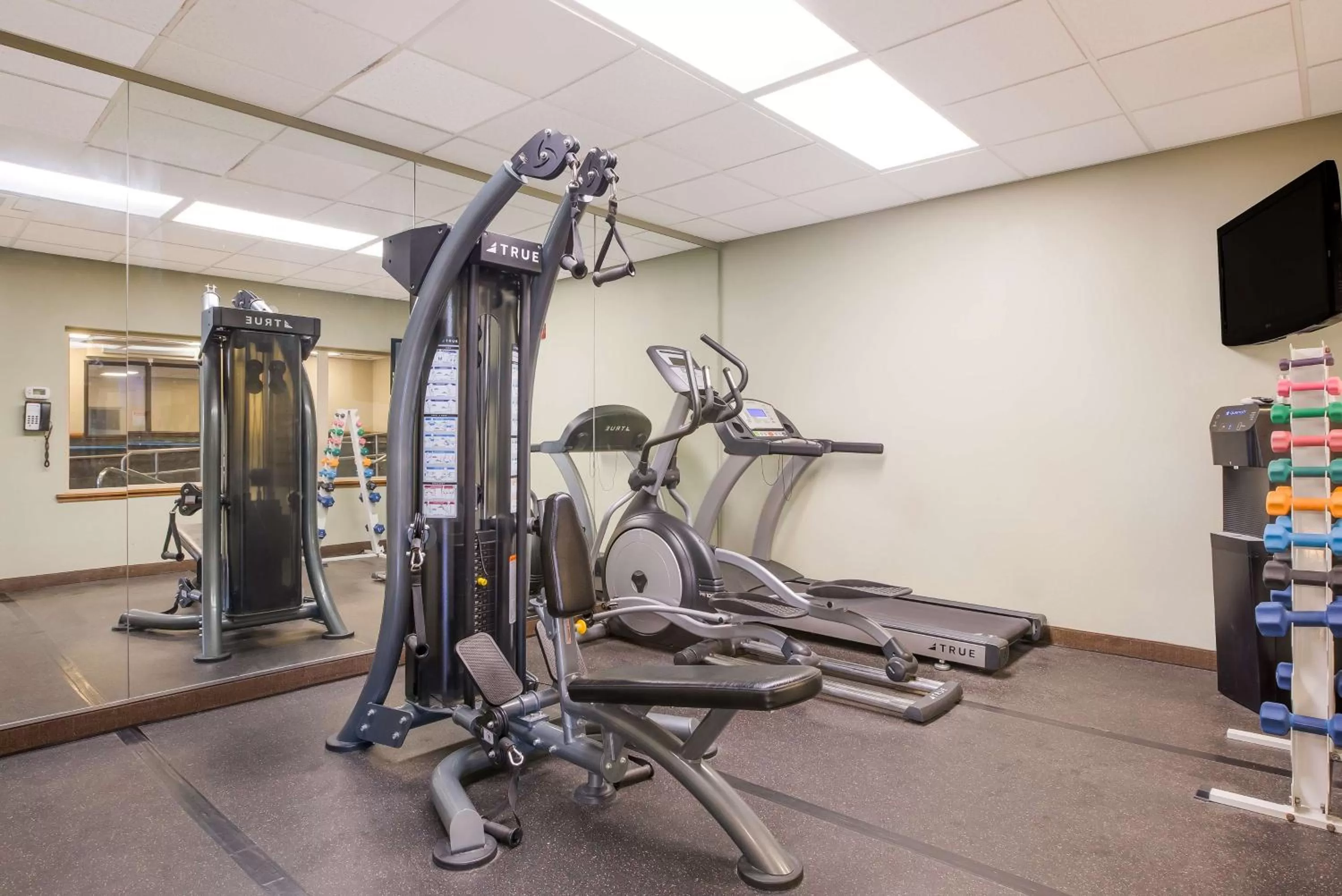 Fitness centre/facilities in Best Western Northwest Lodge