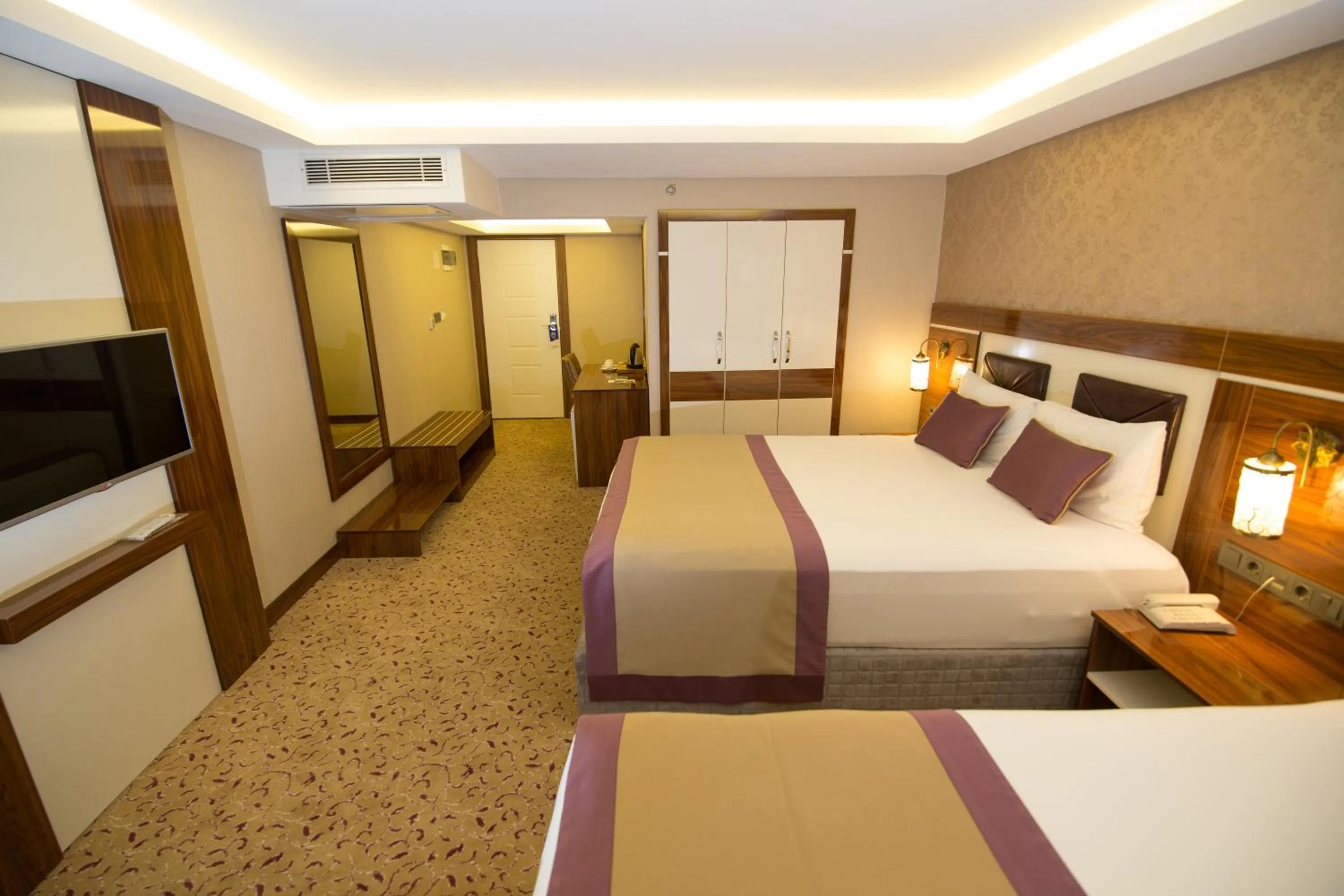 Photo of the whole room, Bed in Ruba Palace Thermal Hotel