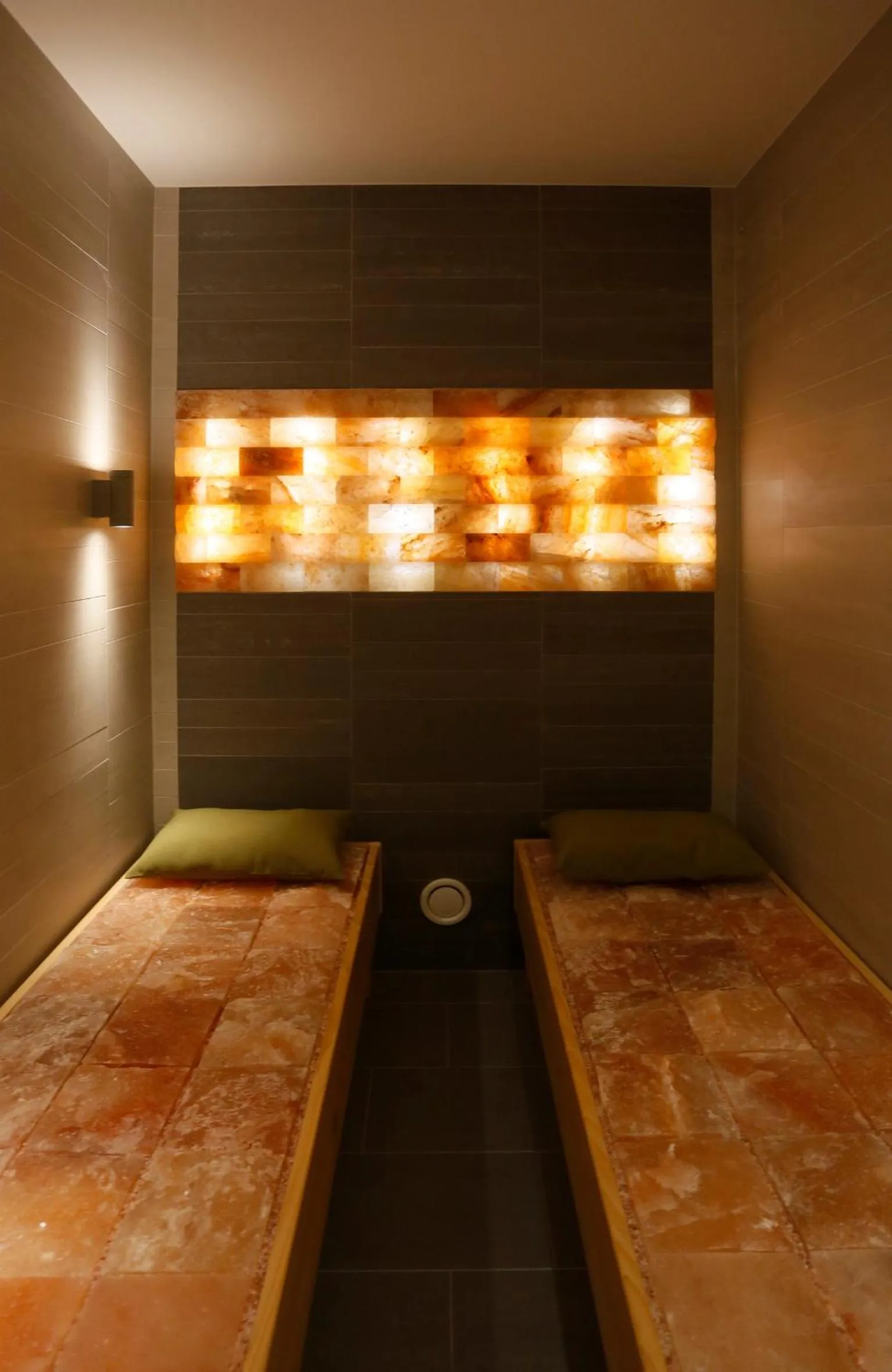 Spa and wellness centre/facilities, Bed in Konsum Berghotel Oberhof