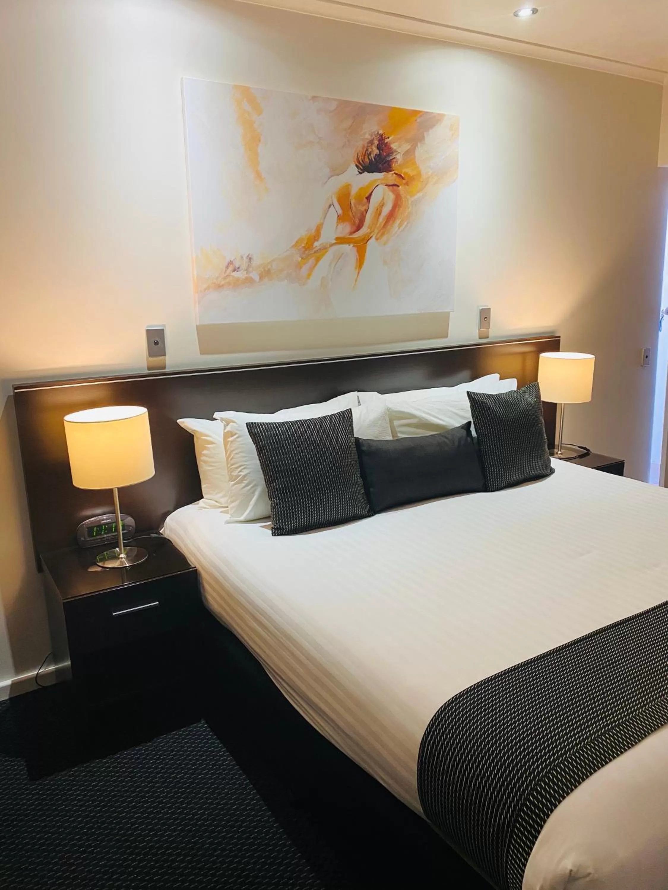 Bed in ibis Styles Broken Hill