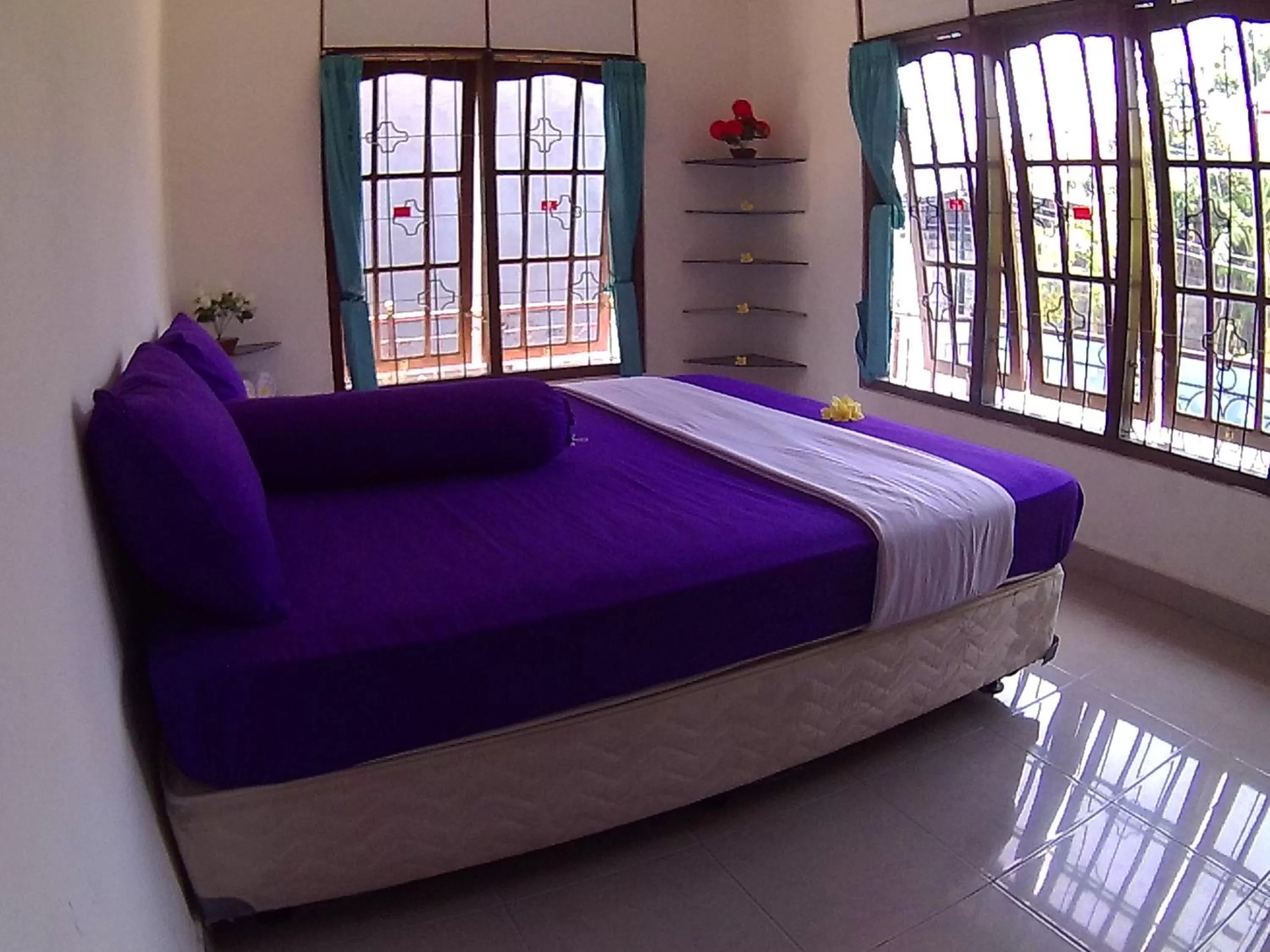 Bed in 24/7 Bed & Breakfast