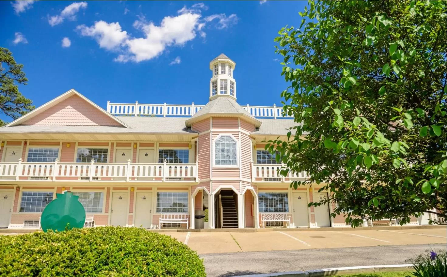 Property Building in Land O Nod Inn