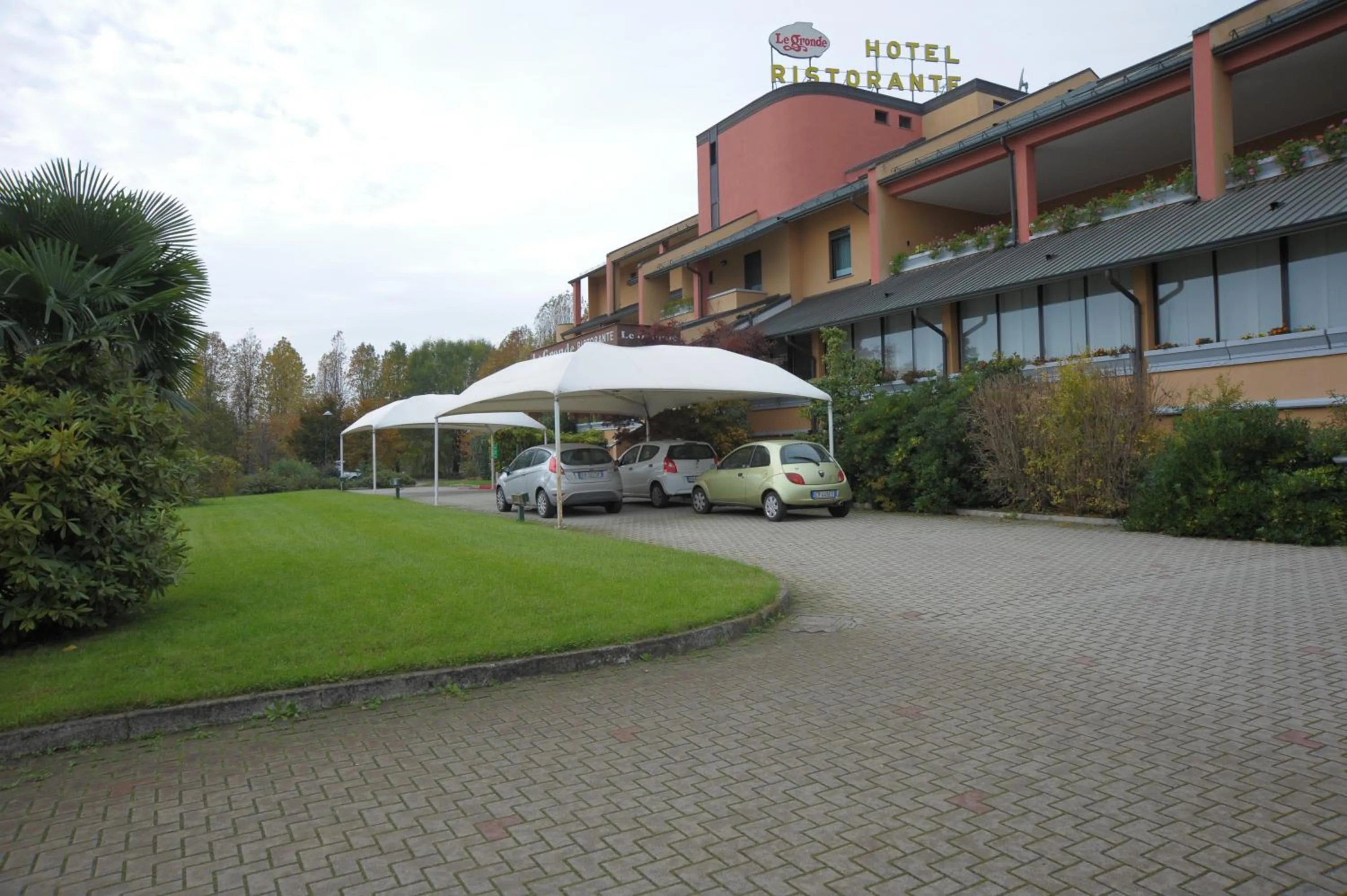 Property building in Le Gronde