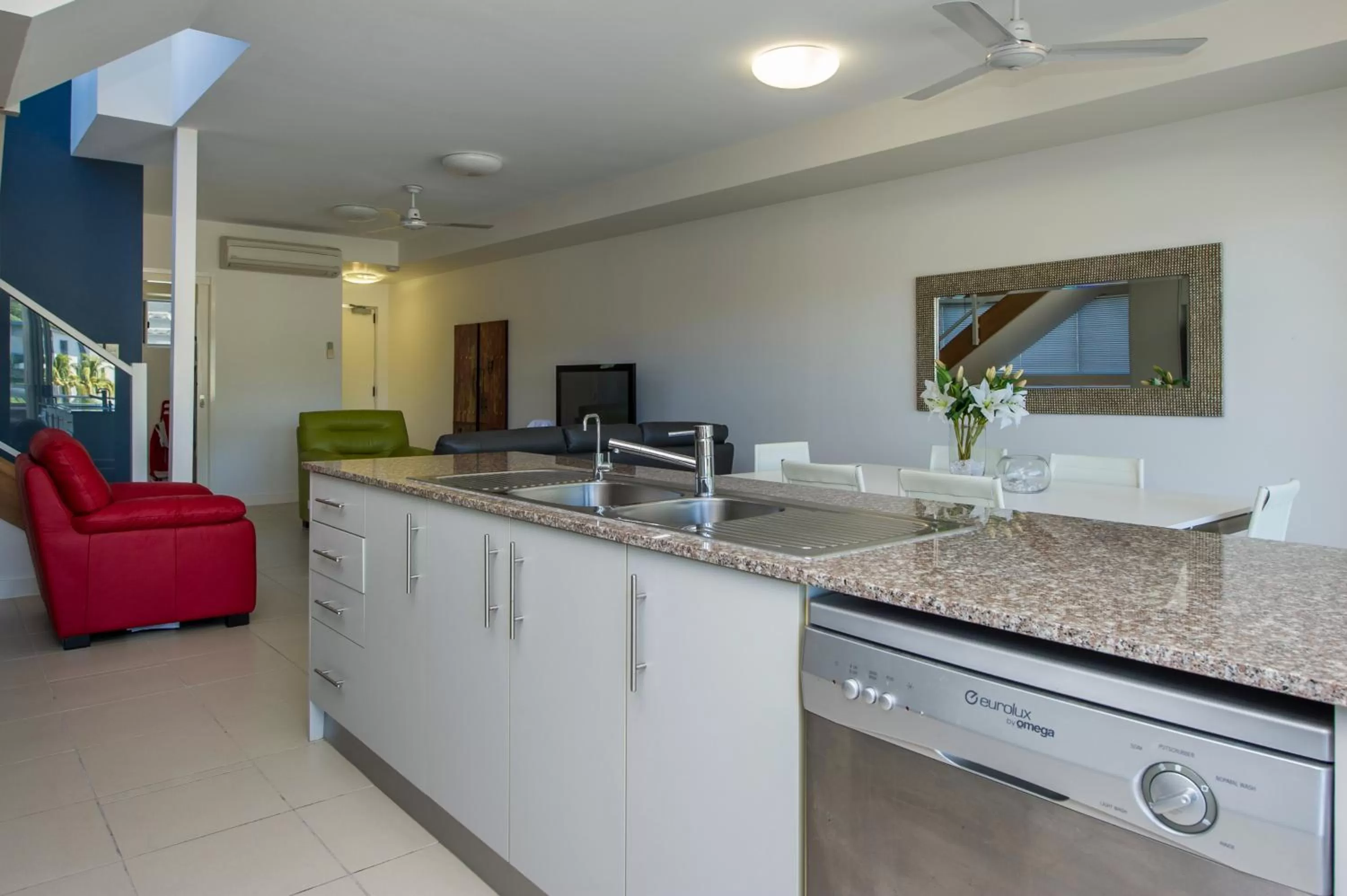 Kitchen/Kitchenette in Beachside Magnetic Harbour Apartments