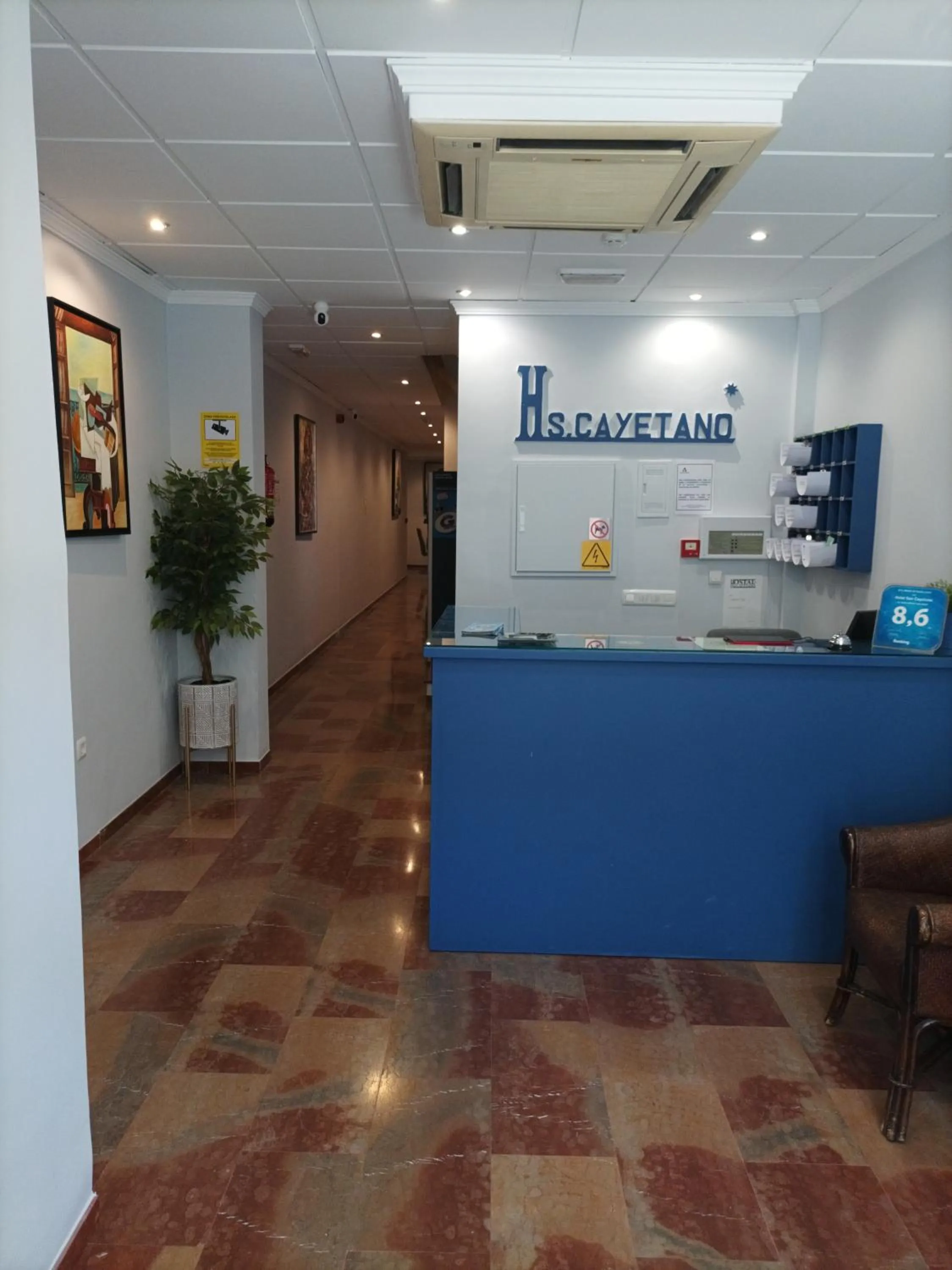 Lobby or reception in Hostal San Cayetano