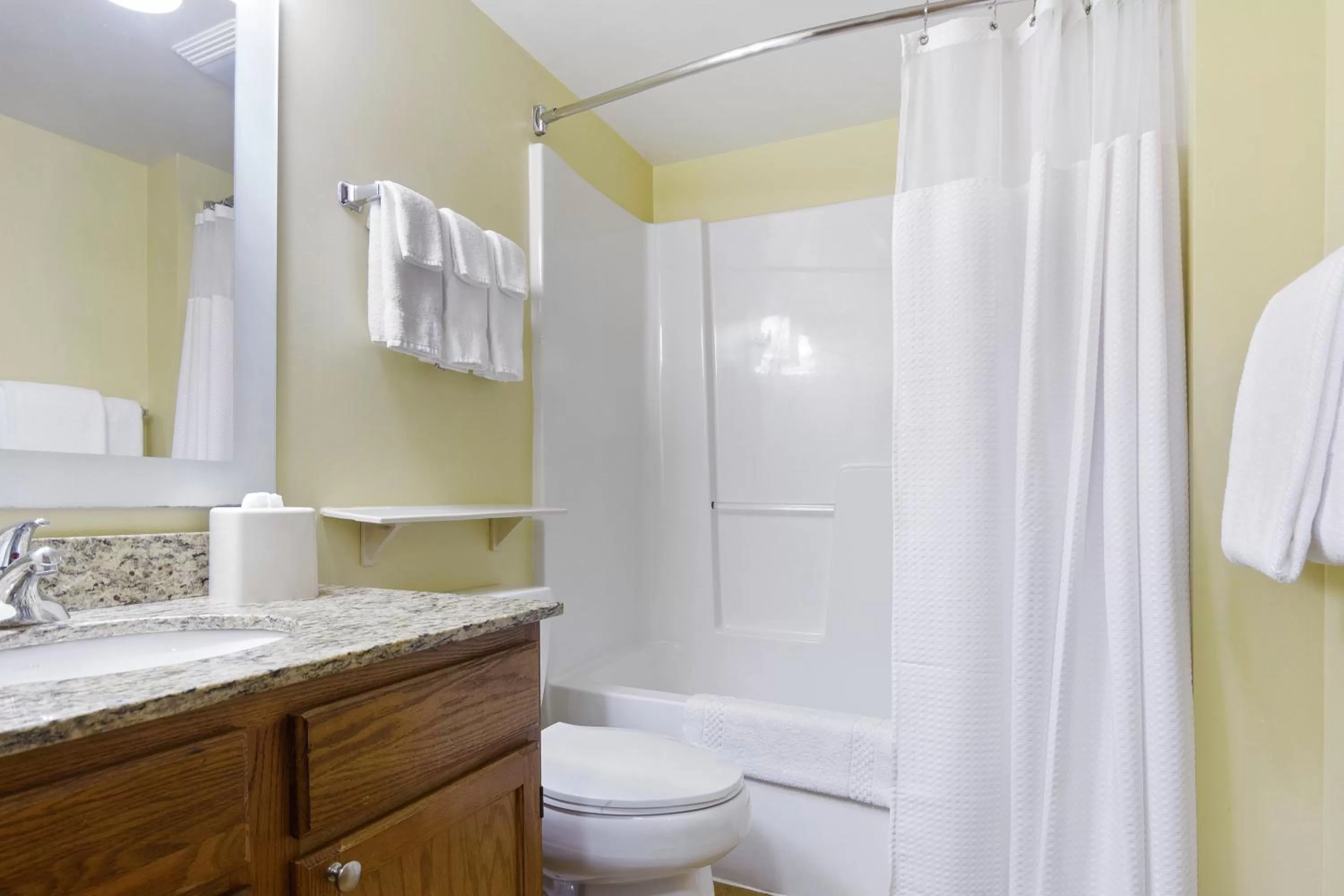 Shower in Extended Stay America Suites - Richmond - Glen Allen - Short Pump