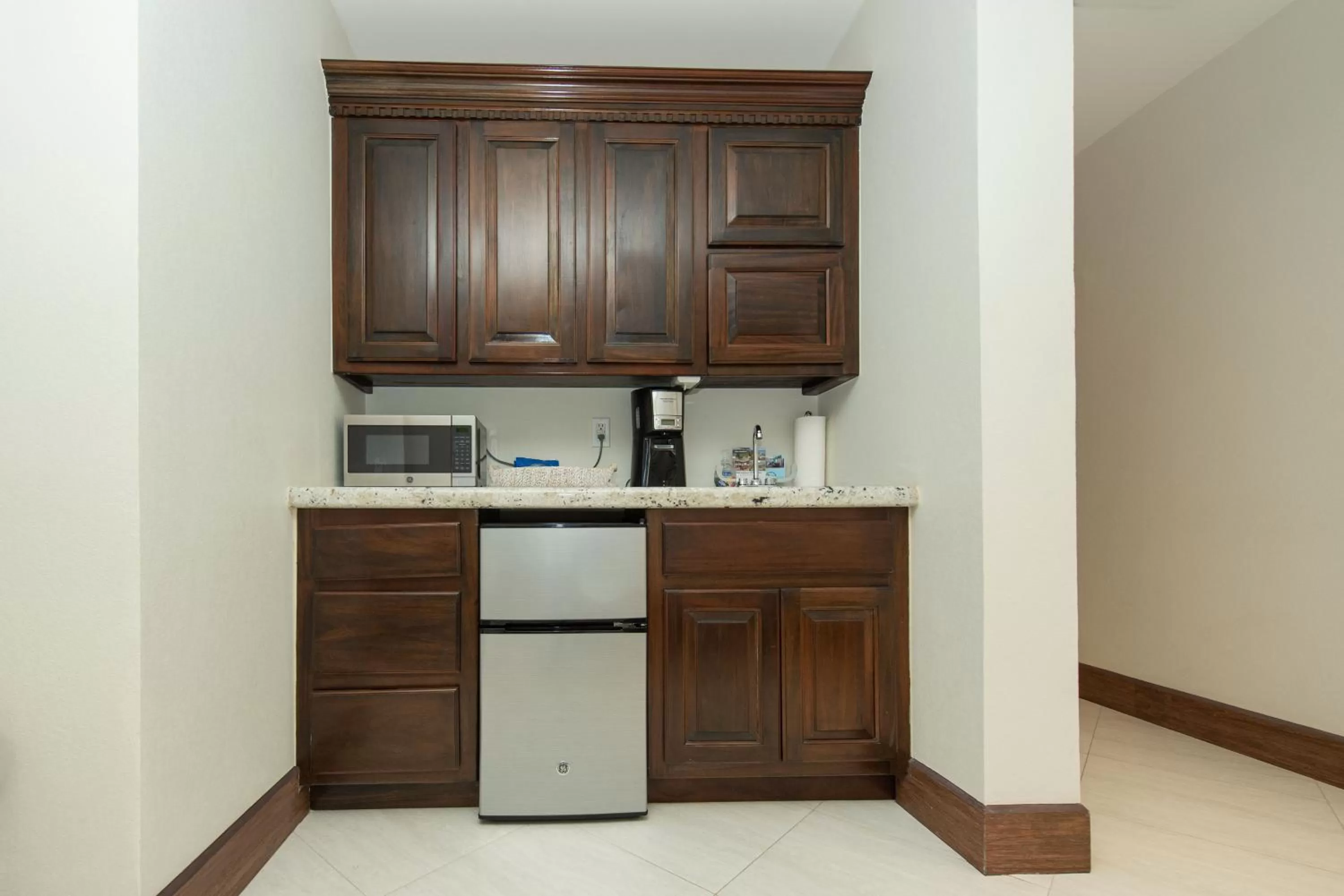 Kitchen or kitchenette in Grand Caribe Belize