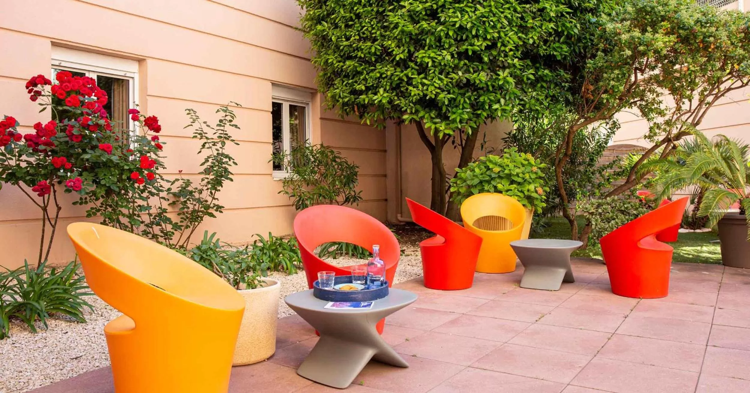 Patio in Hotel Port Marine