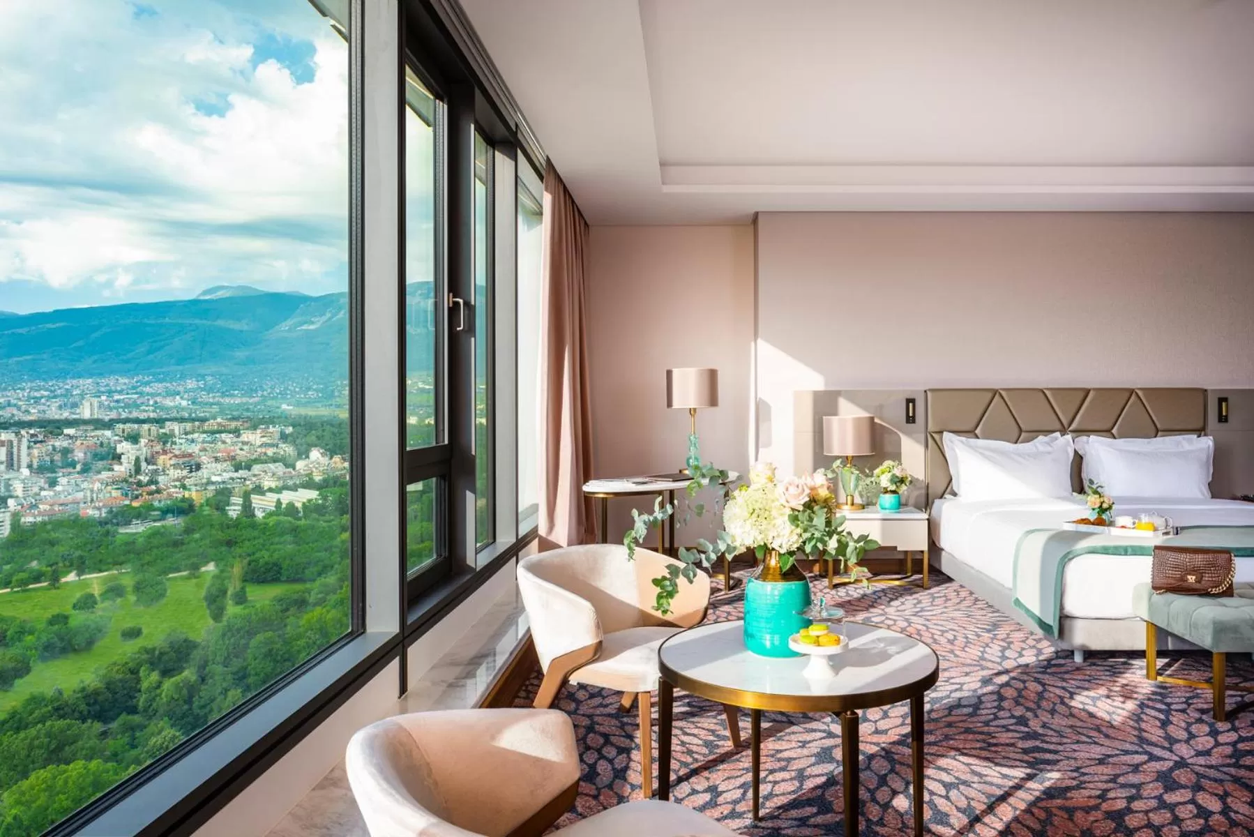Mountain view in Grand Hotel Millennium Sofia