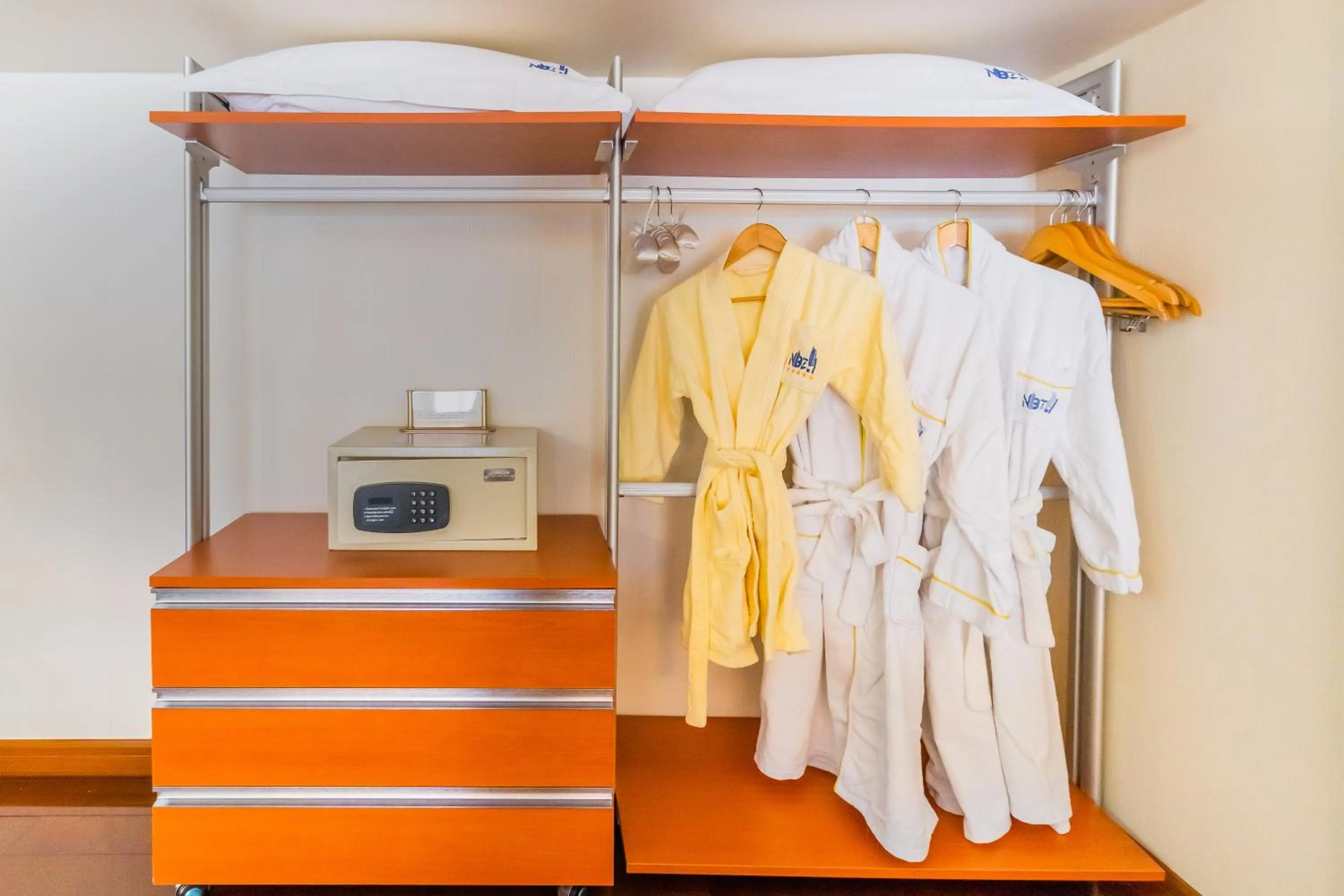 Area and facilities in South & North International Apartment Beijing Road