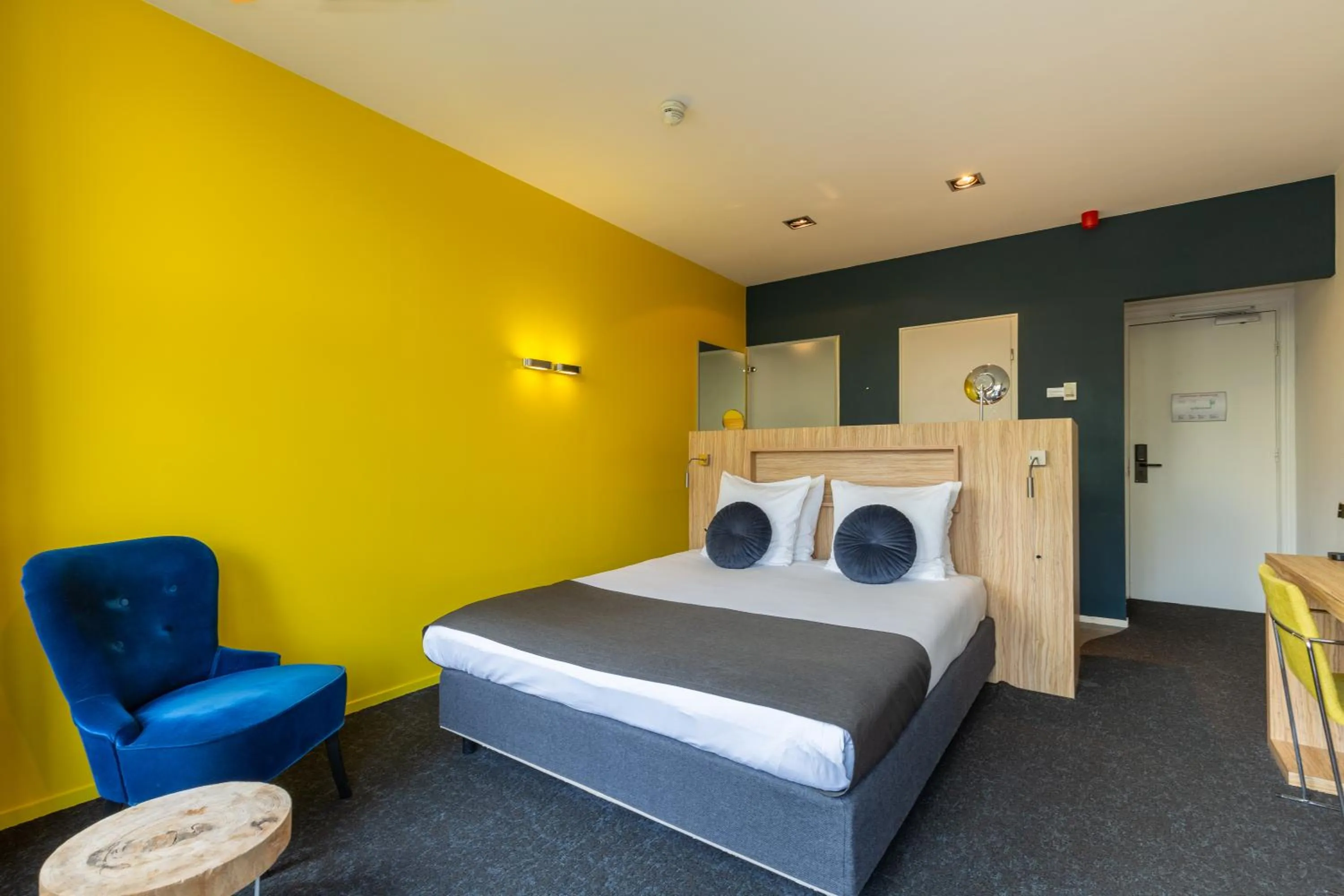 Bedroom, Bed in Amrâth Berghotel Amersfoort