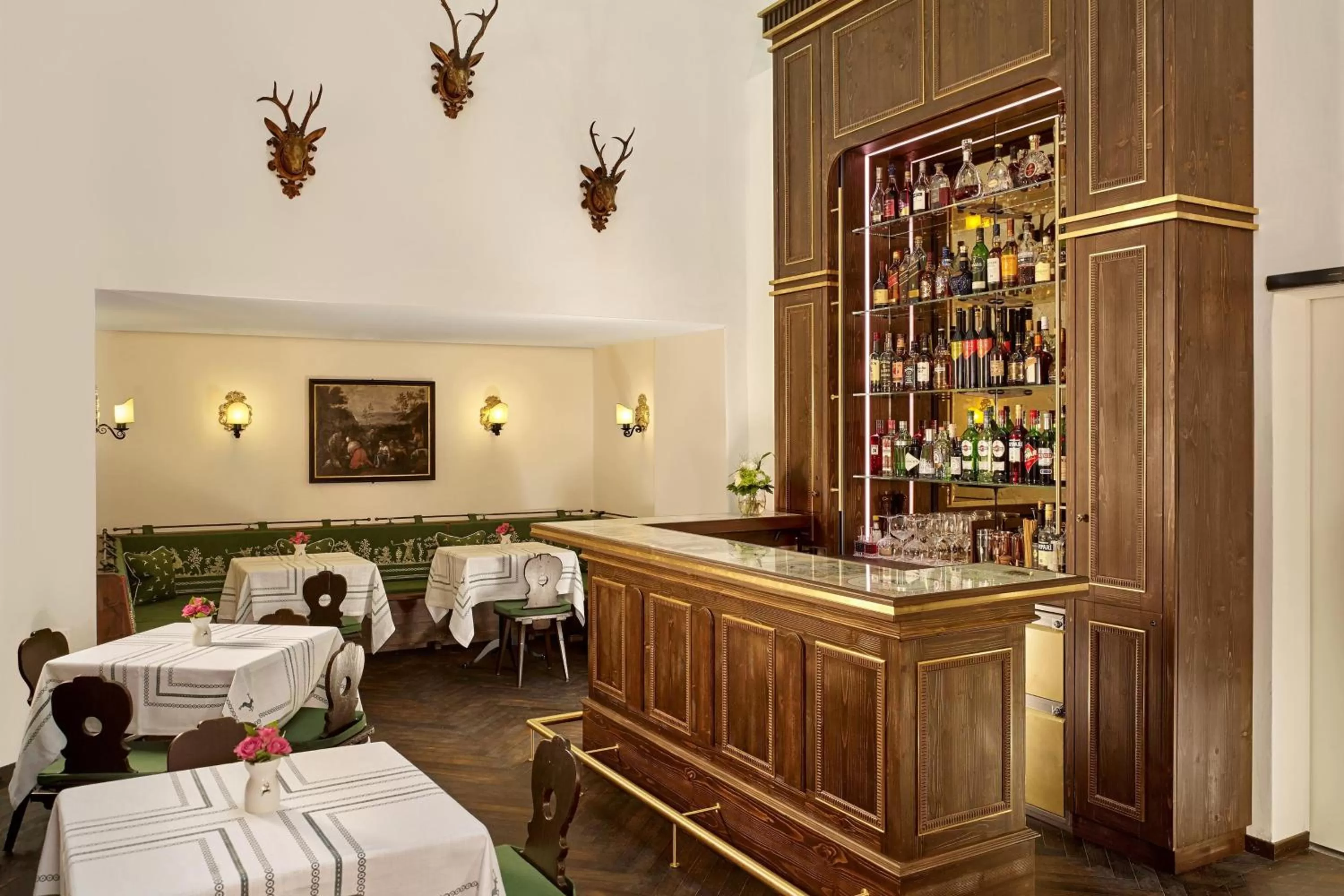 Lounge or bar in Hotel Goldener Hirsch, A Luxury Collection Hotel, Salzburg