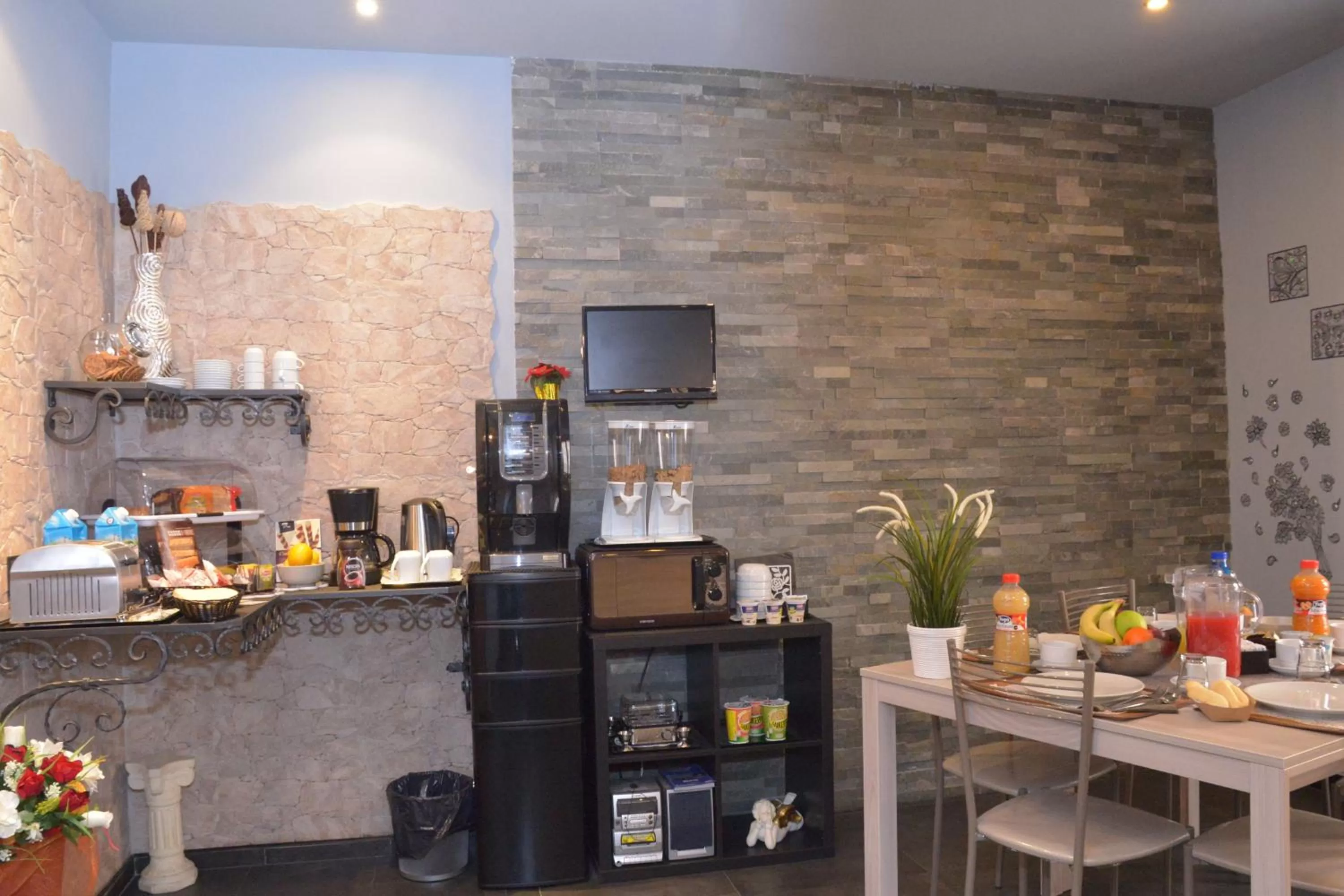 Kitchen or kitchenette in B&B La Casa Di Patty