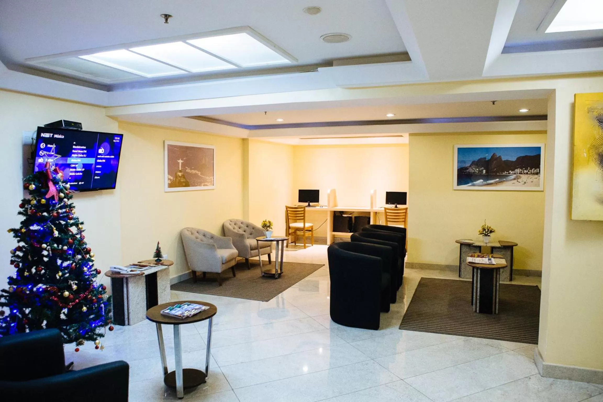 Lobby or reception in Elegance Praia Hotel