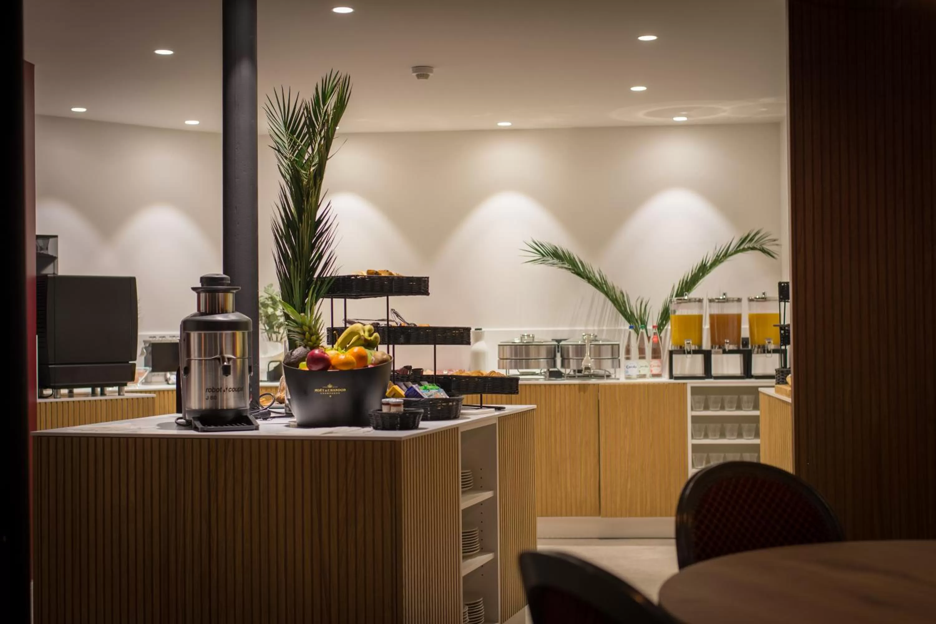 Breakfast in L' Hôtel & Spa Ribeauville- Haut-Koenigsbourg