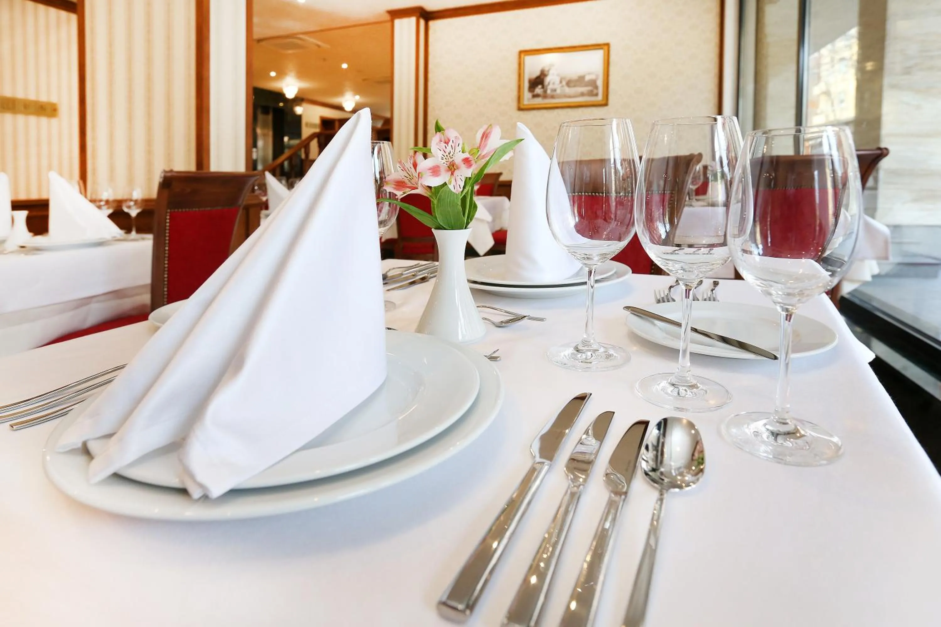 Restaurant/places to eat in Hotel COOP, Sofia