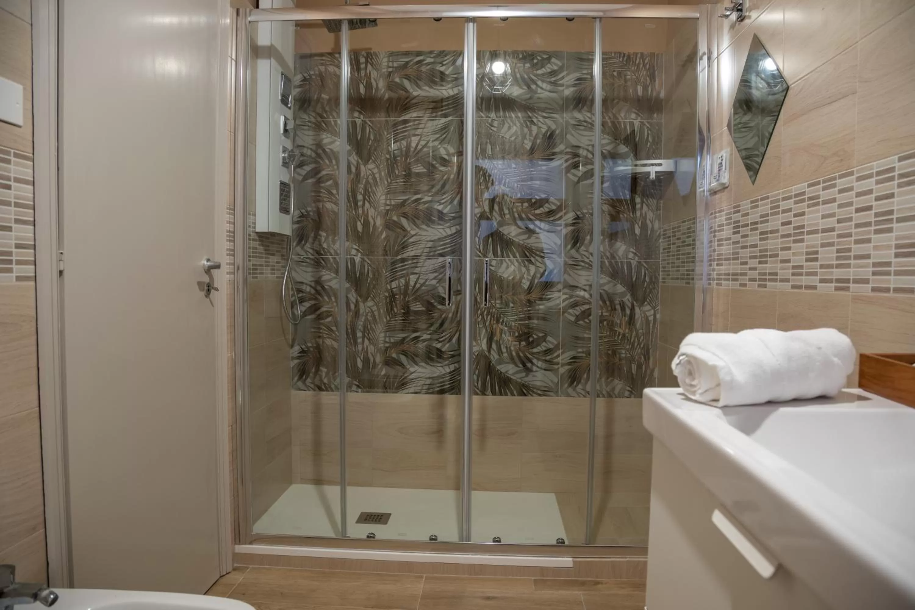 Shower, Bathroom in Dolce Vita