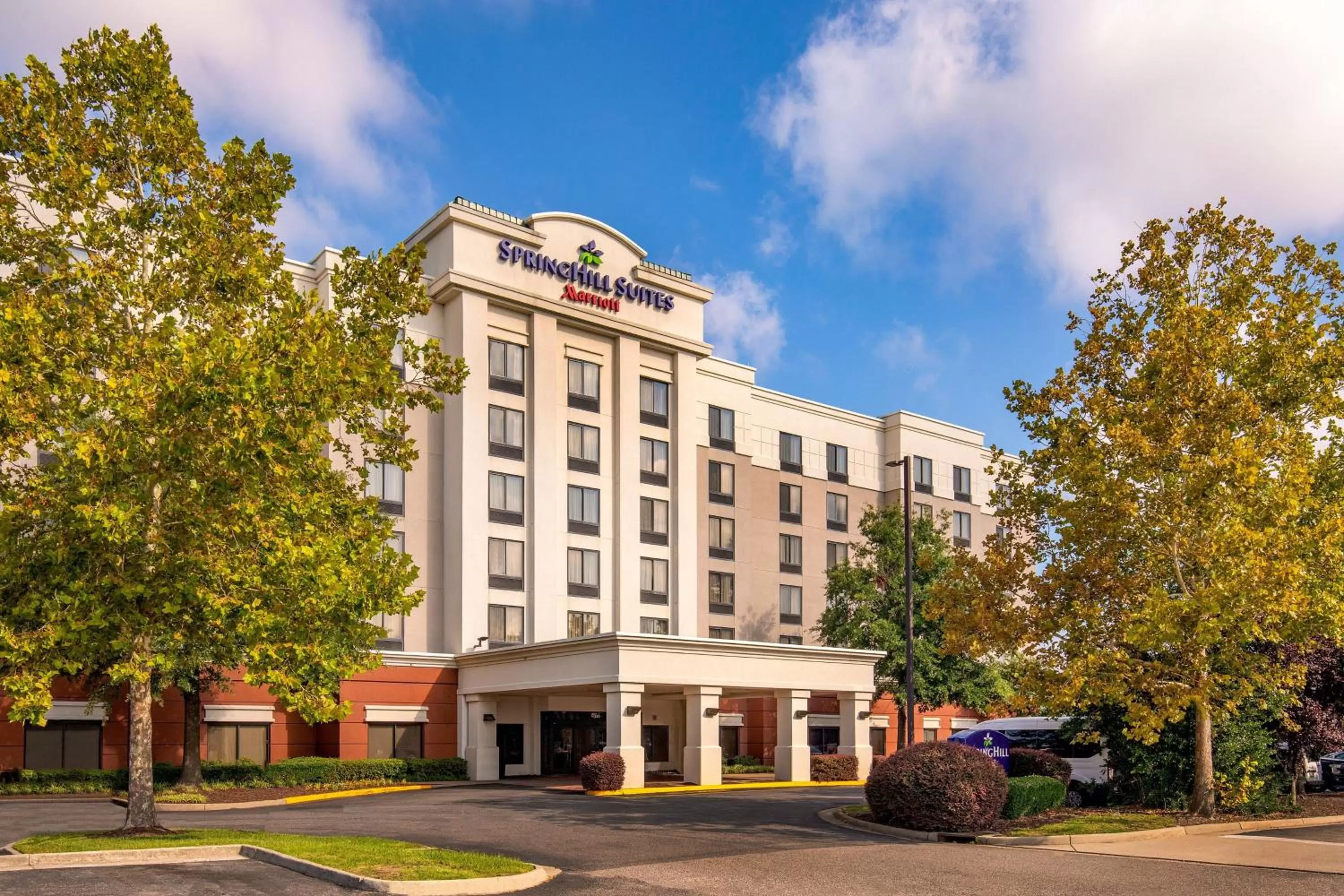 Property building in SpringHill Suites by Marriott Norfolk Virginia Beach