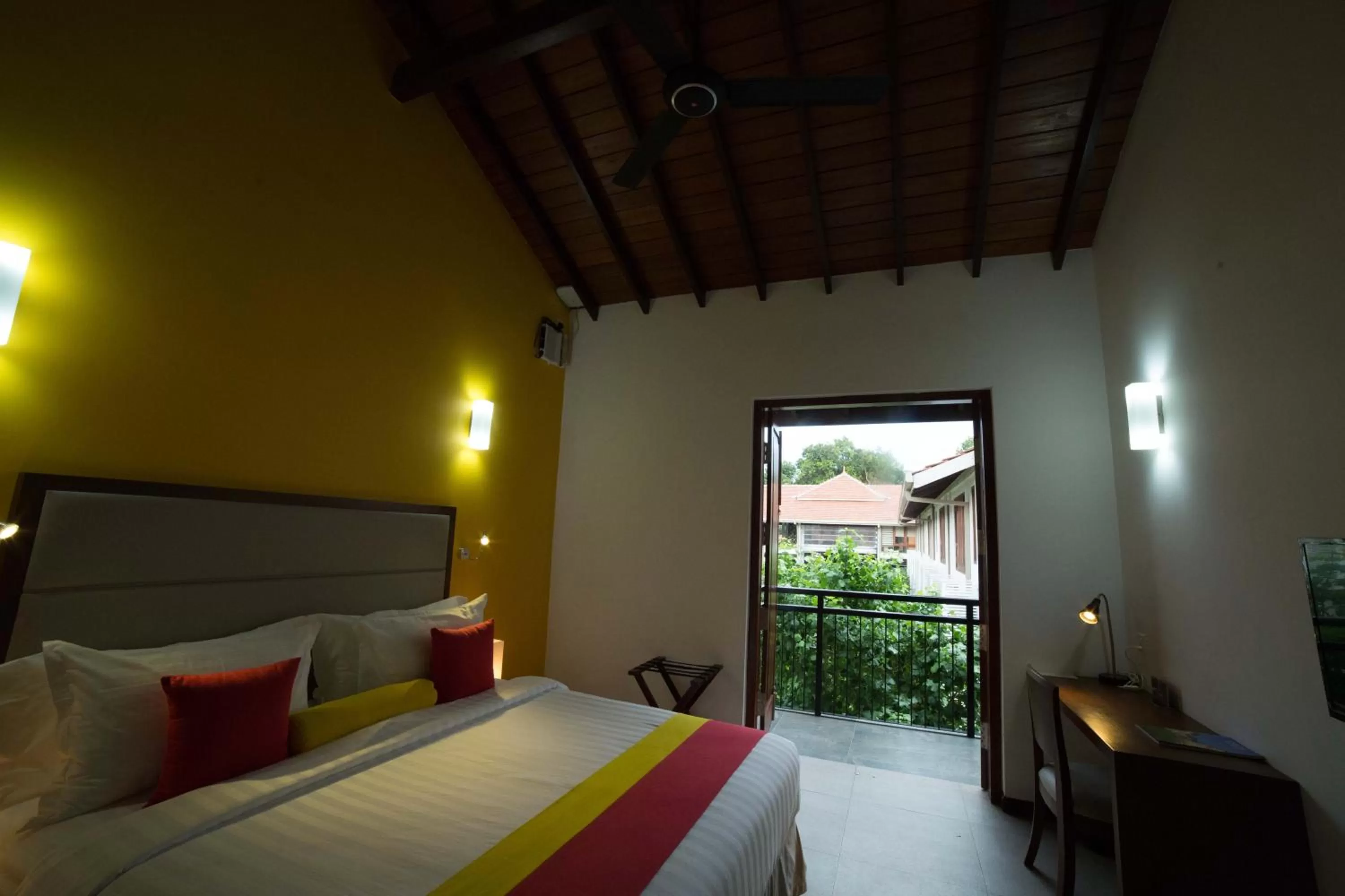 Bed in The Thinnai - All-Suites Boutique Hotel