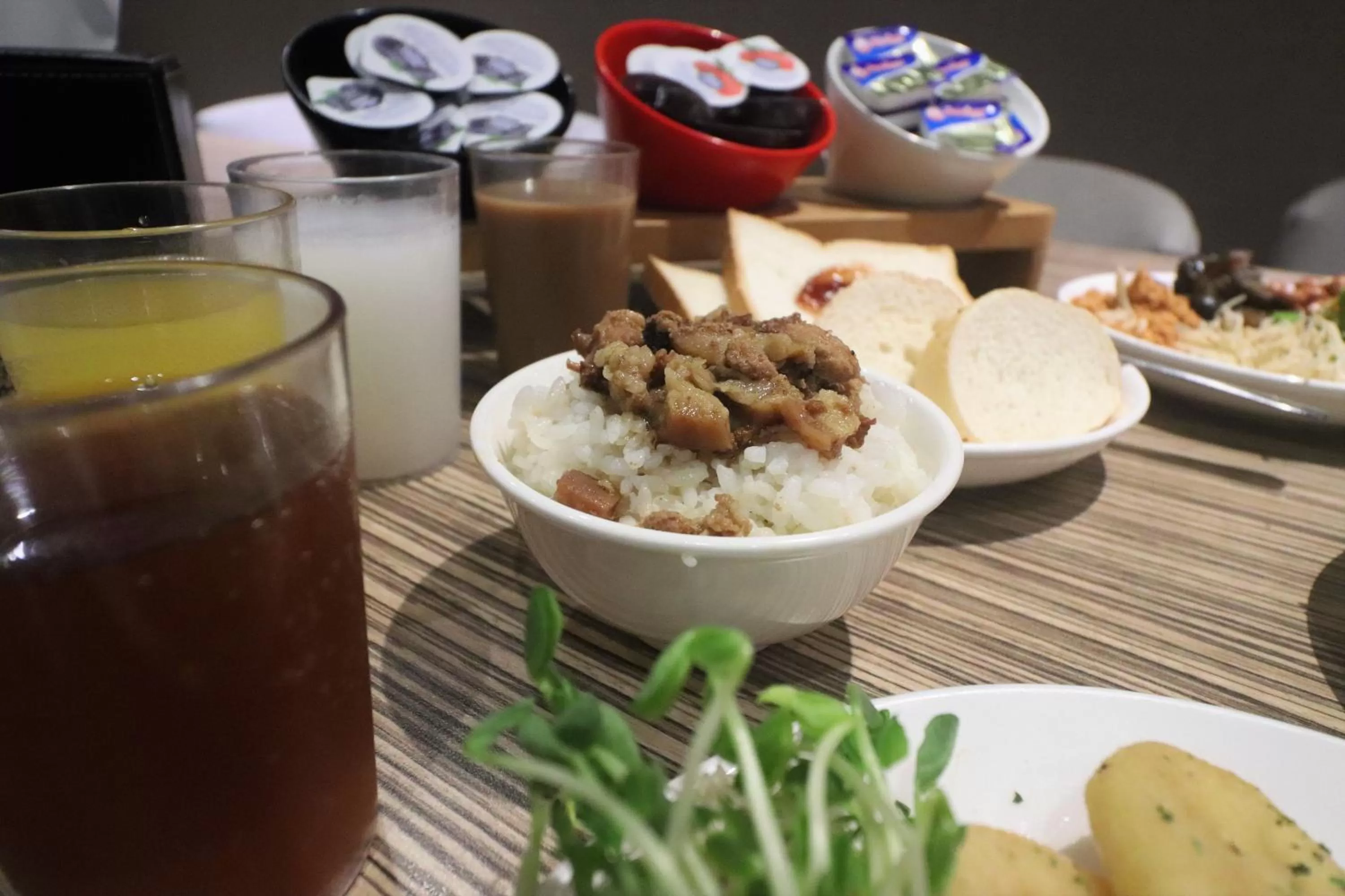 Breakfast in J-HOTEL