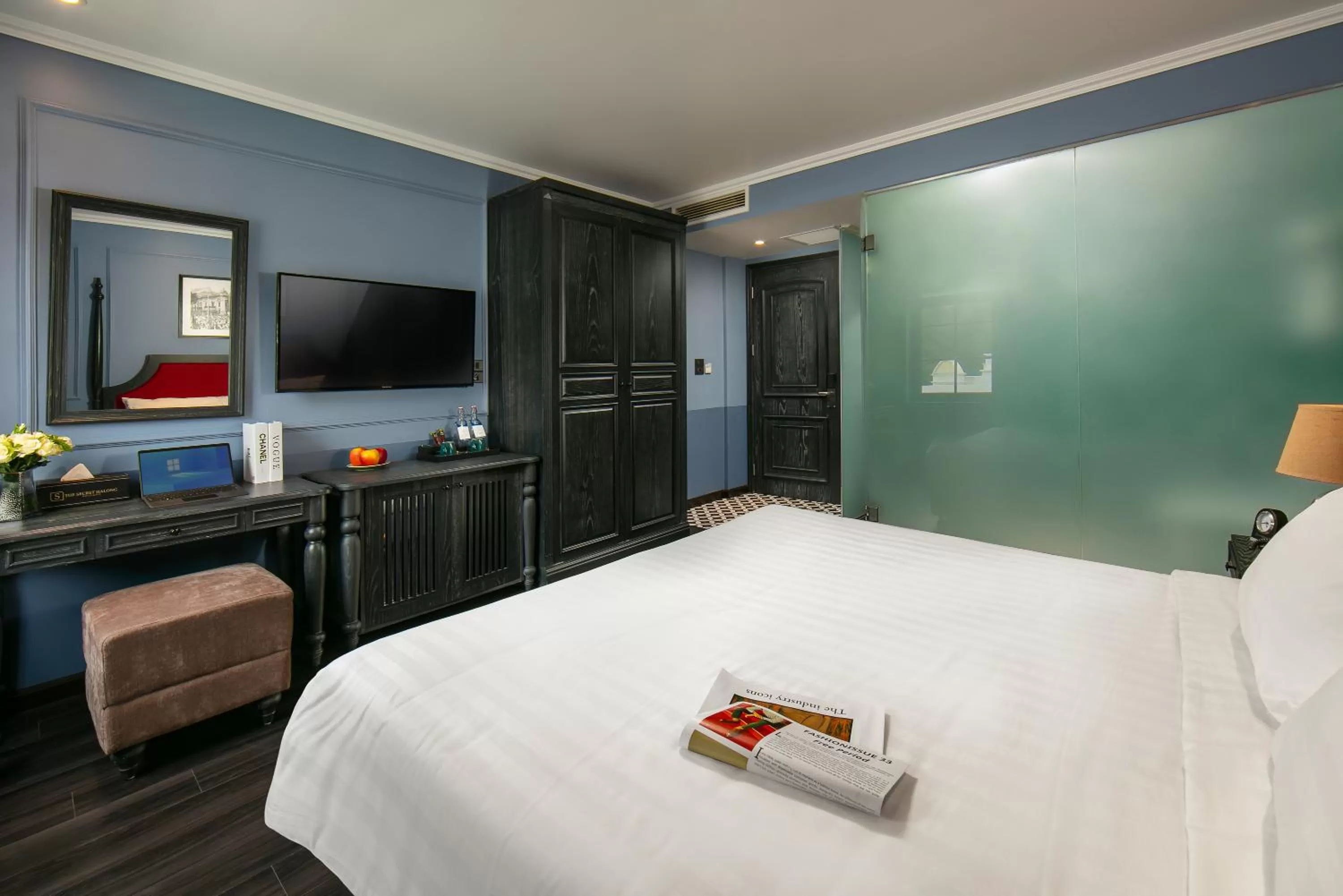 Photo of the whole room, Bed in The Exquisite HaLong Hotel