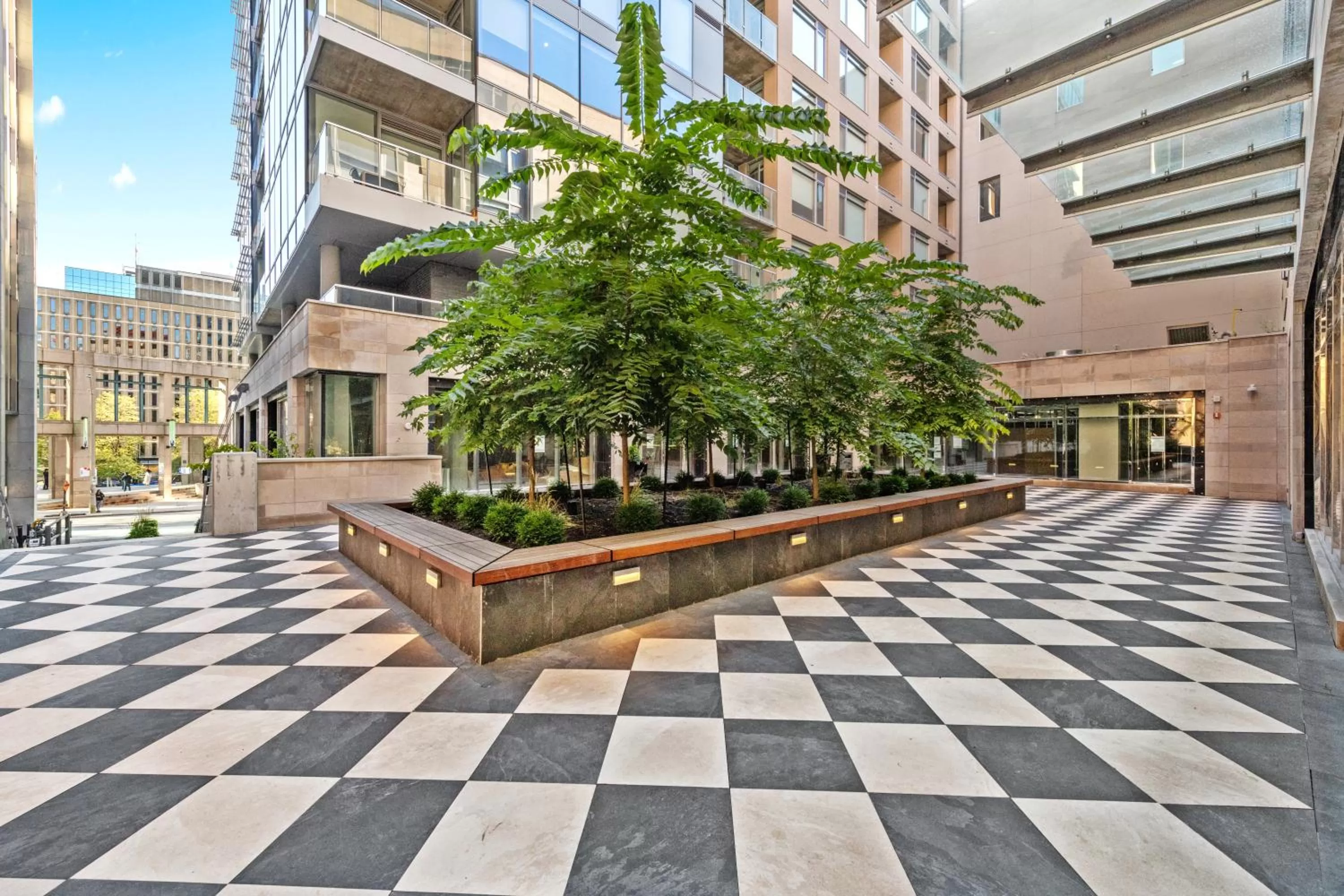 Inner courtyard view in reStays Ottawa