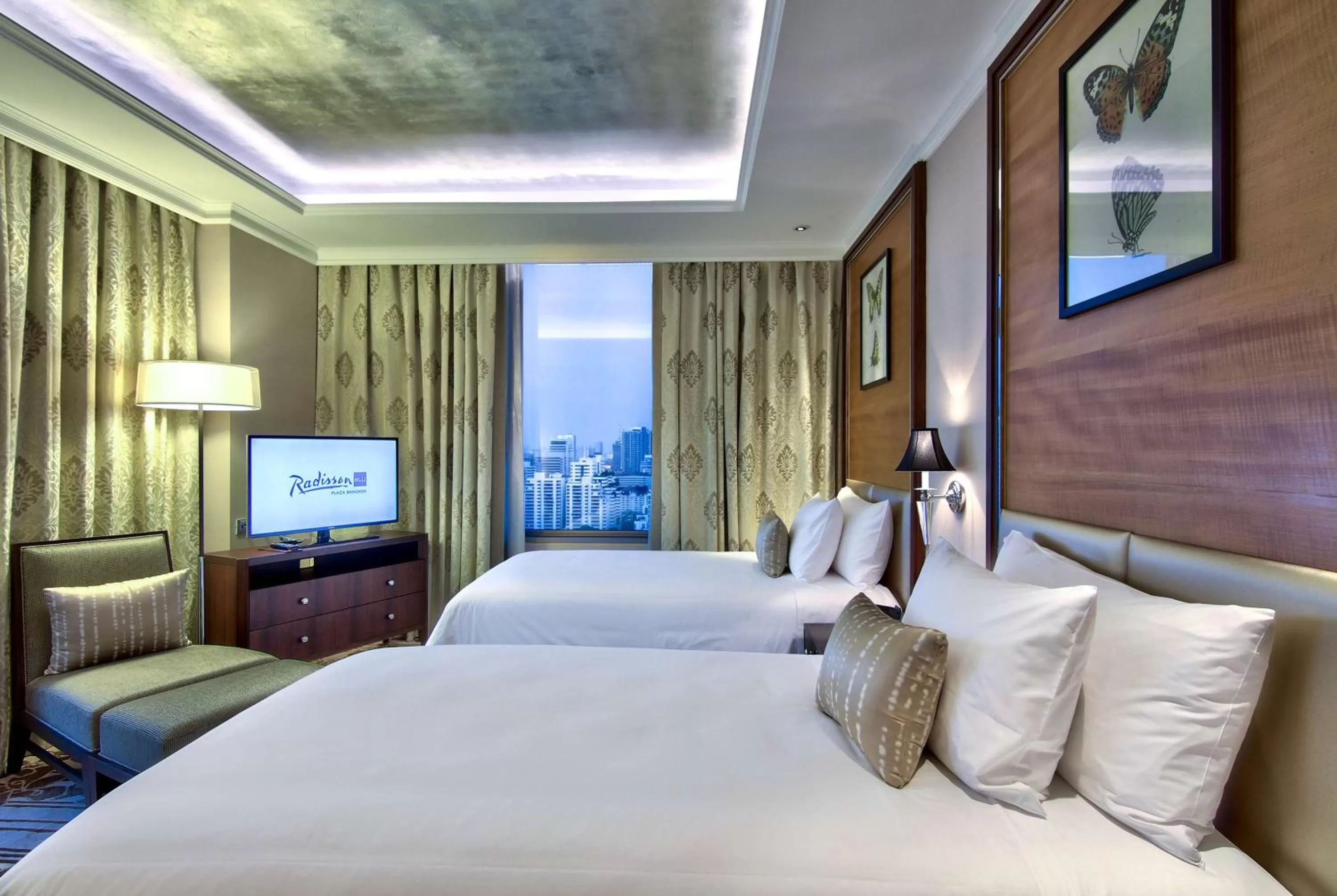 Presidential Suite in Radisson Blu Plaza Bangkok