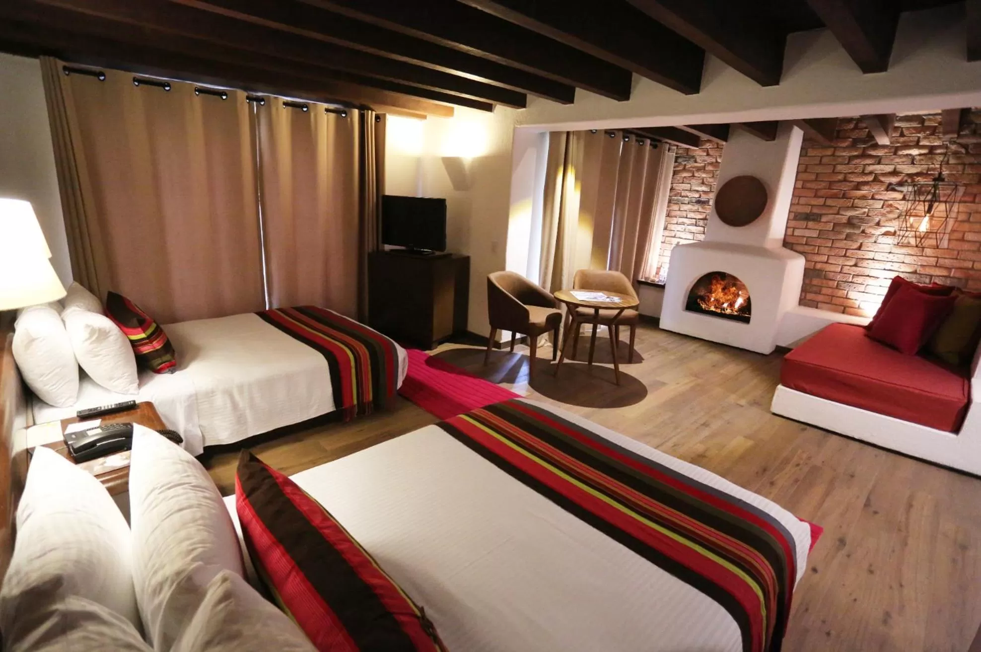 Photo of the whole room, Bed in Hotel Avandaro Golf & Spa Resort