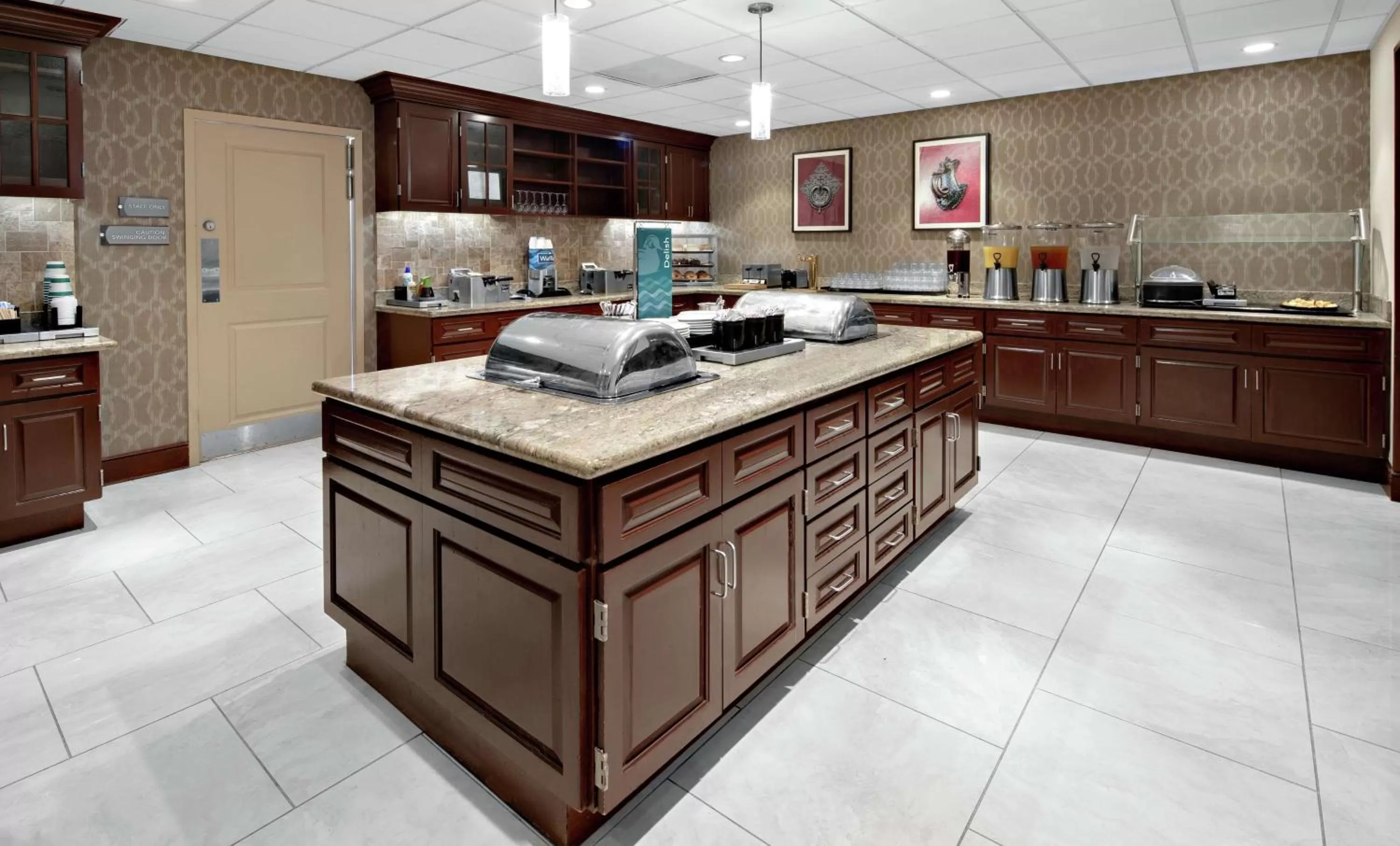 Breakfast in Homewood Suites Lafayette-Airport