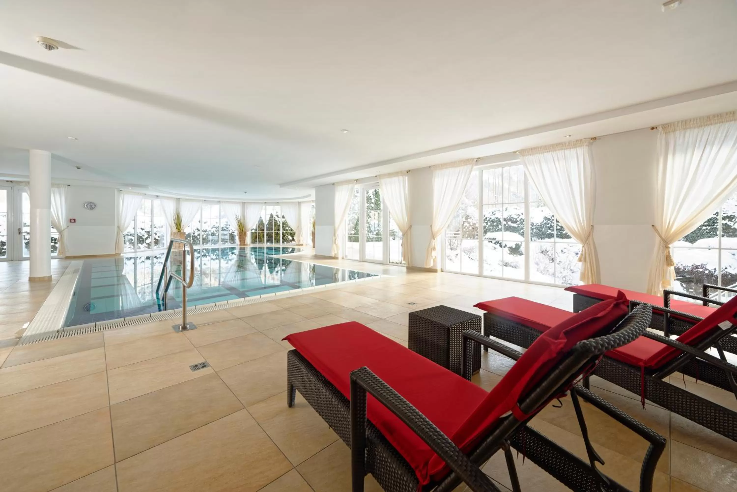 Swimming pool in Ortnerhof - Ihr Zuhause am Fuße der Alpen