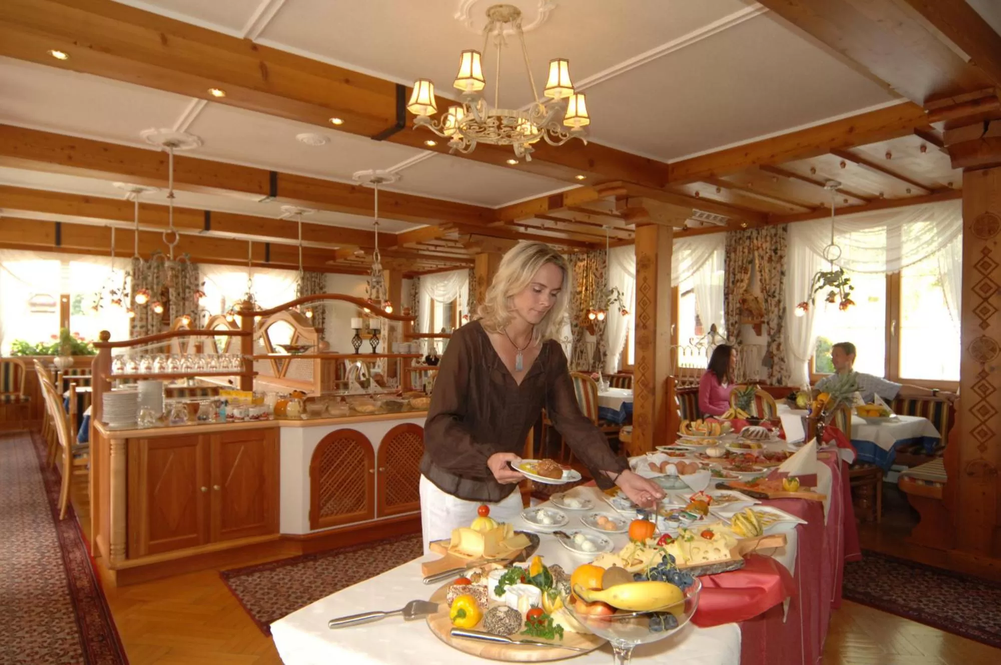 Restaurant/places to eat in Hotel Neuwirt