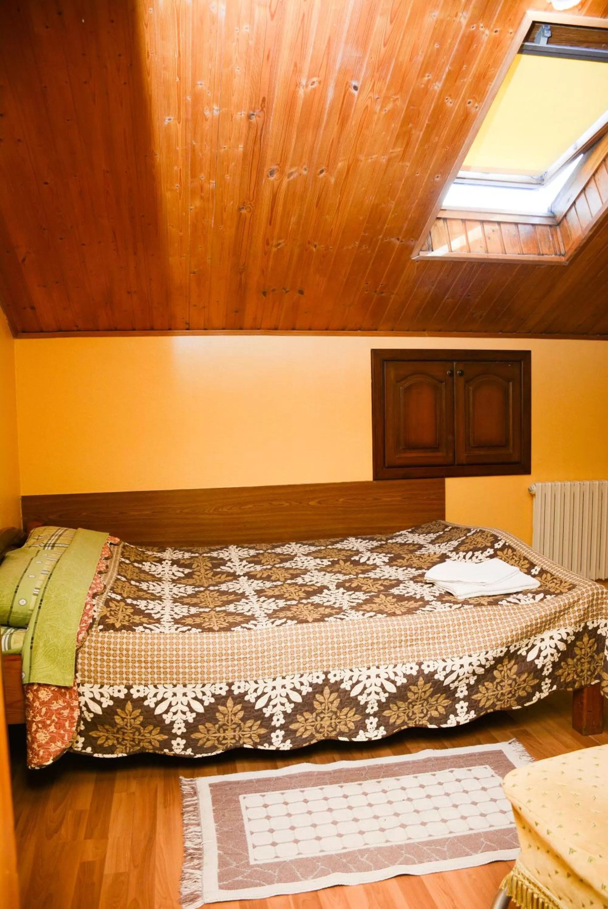 Property building, Bed in Bazar Motel