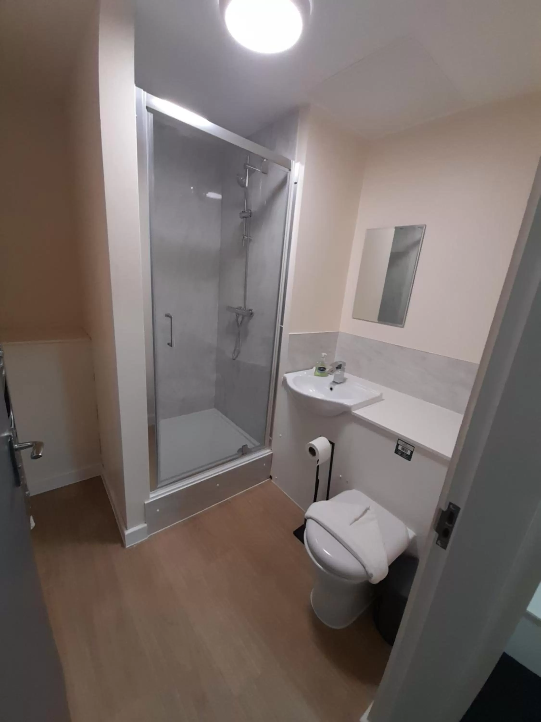 Shower in Lymedale Suites Studios & Aparthotel in NEWCASTLE UNDER LYME & STOKE