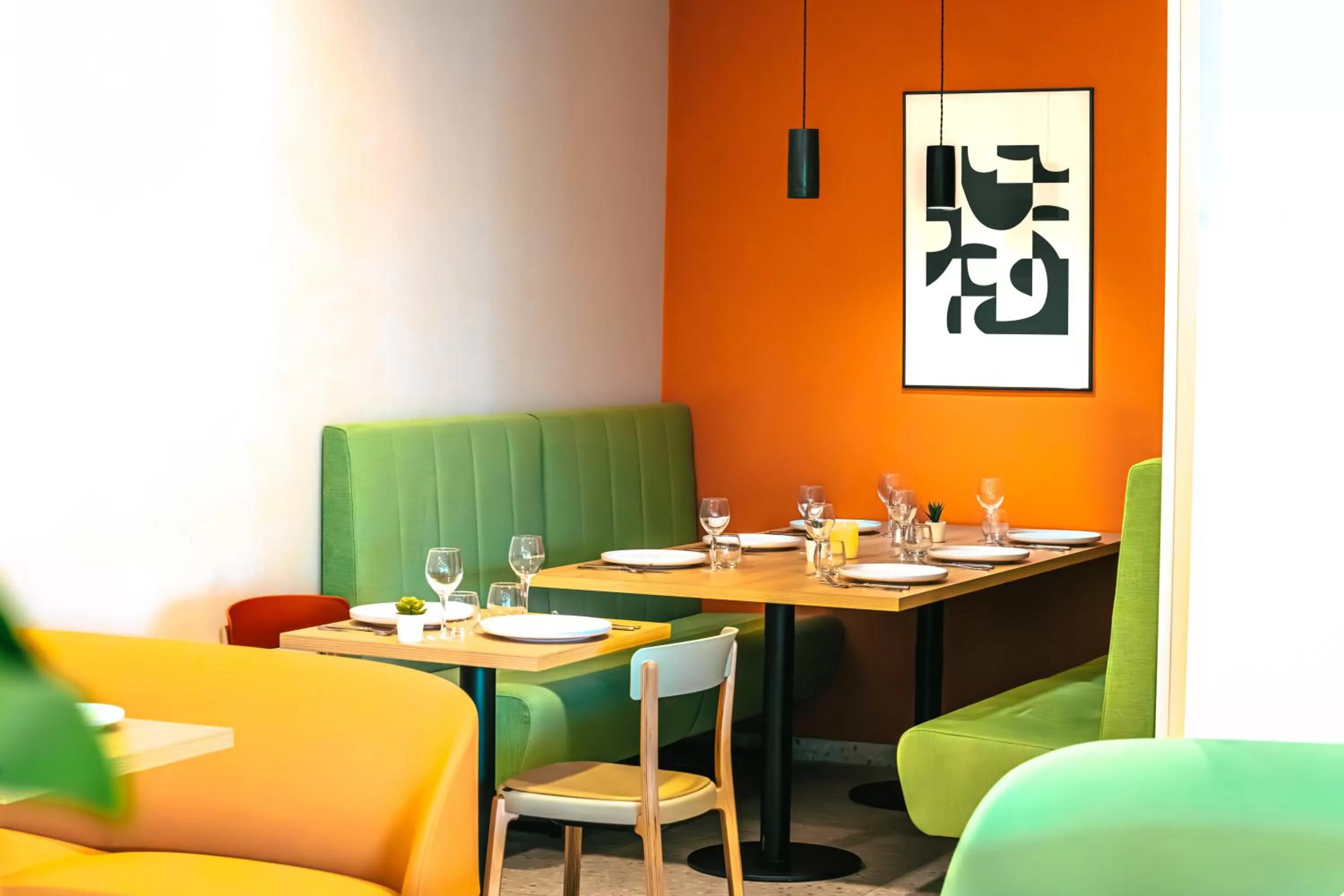 Restaurant/places to eat in ibis Styles Marseille Palais des Congrès Vélodrome