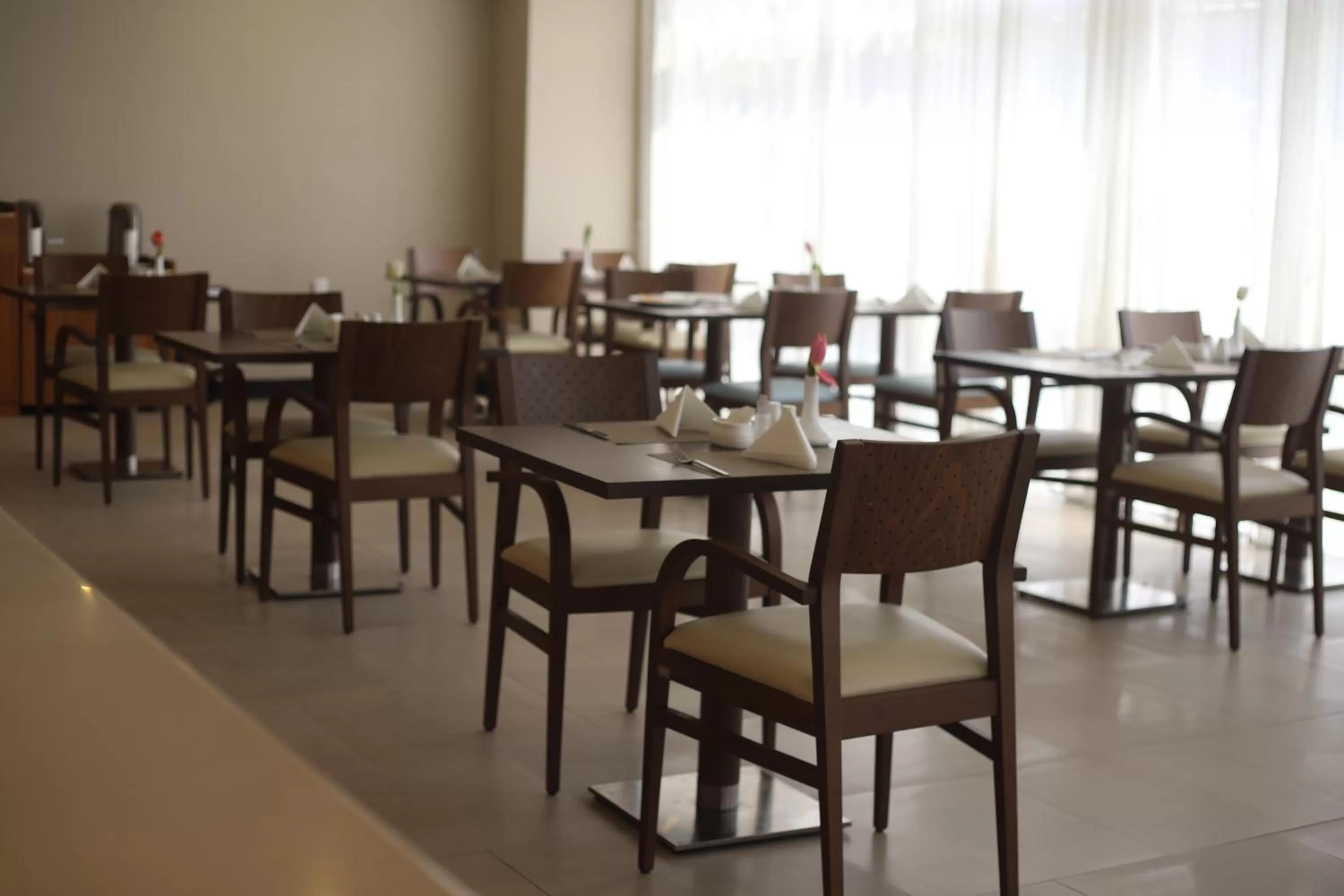 Restaurant/places to eat in Best Western Plus Buraidah