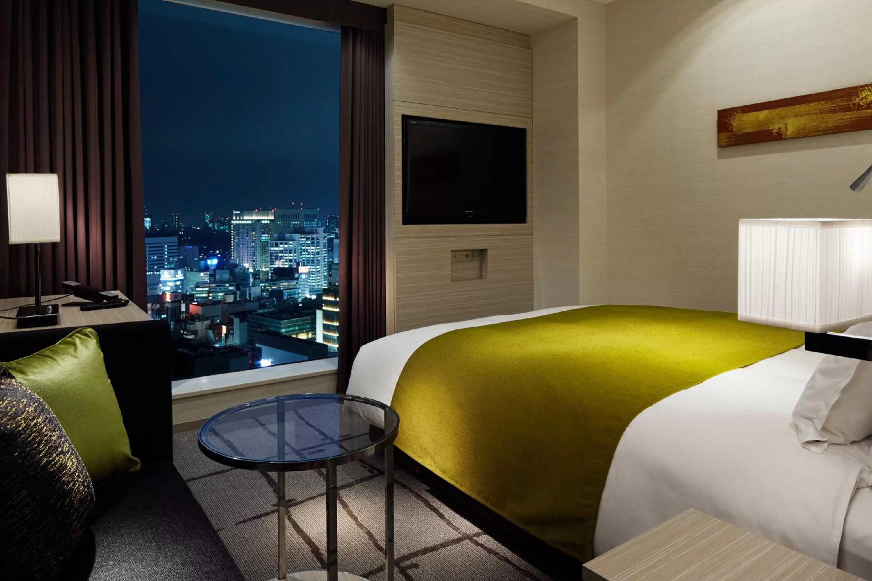 Superior Queen Room with Tokyo Tower View from Bath - Smoking in Mitsui Garden Hotel Ginza Premier