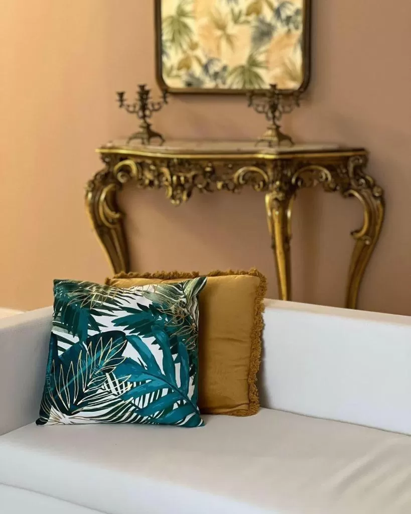 Decorative detail, Bed in TIZIANA'S HOUSE