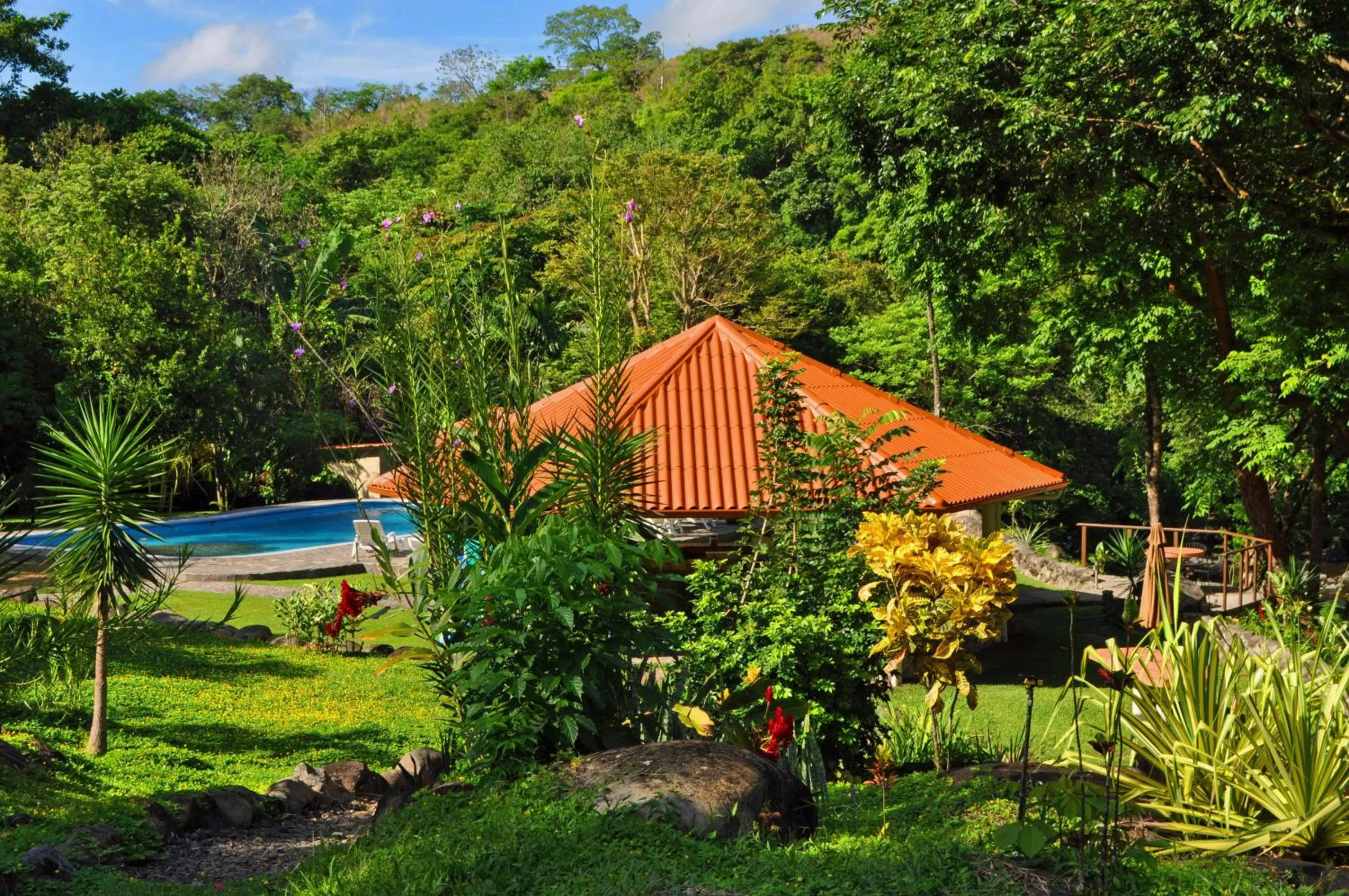 Garden, Property Building in Cabanas Rio Encantado