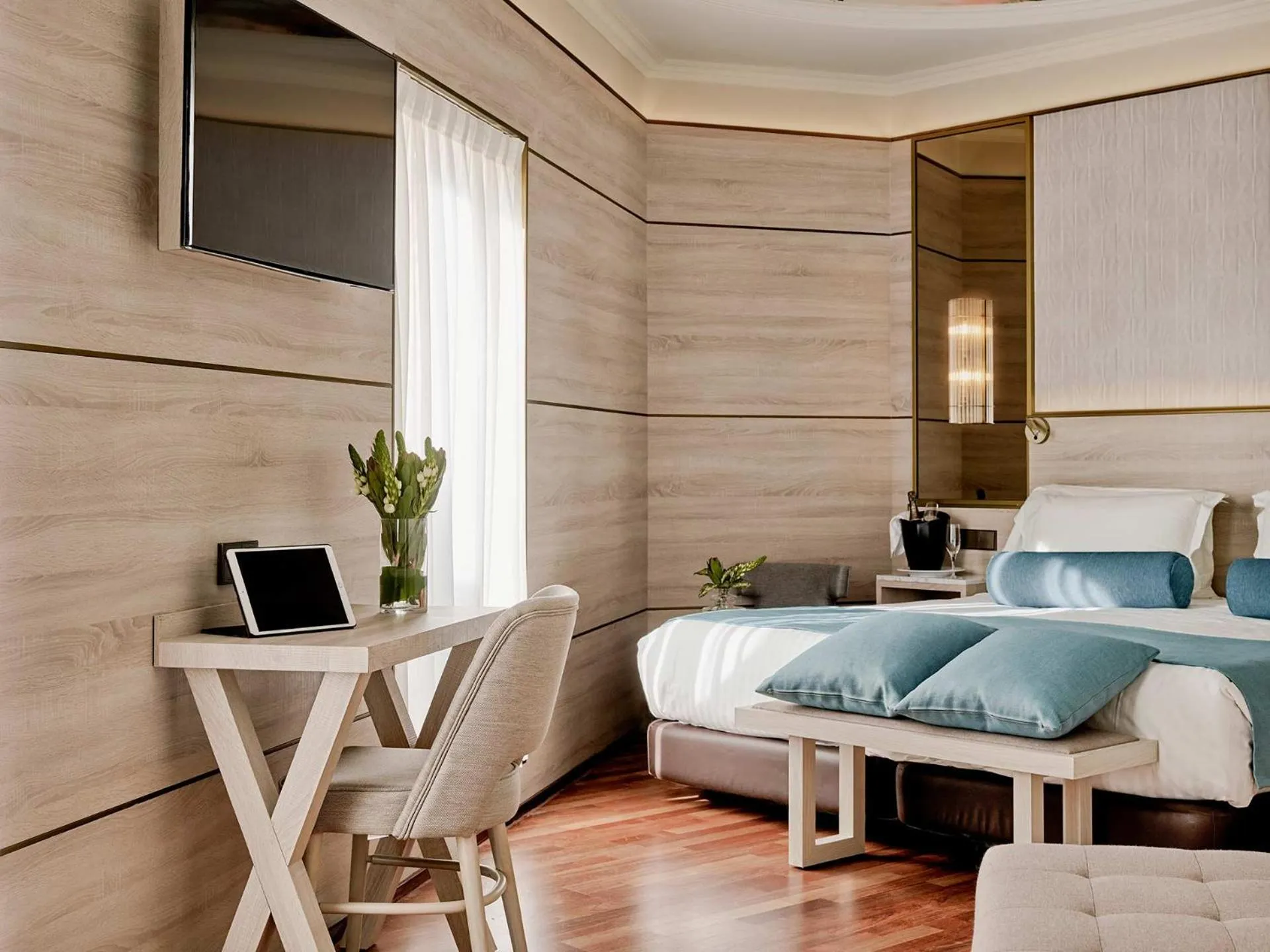 Bedroom, Bed in Preciados