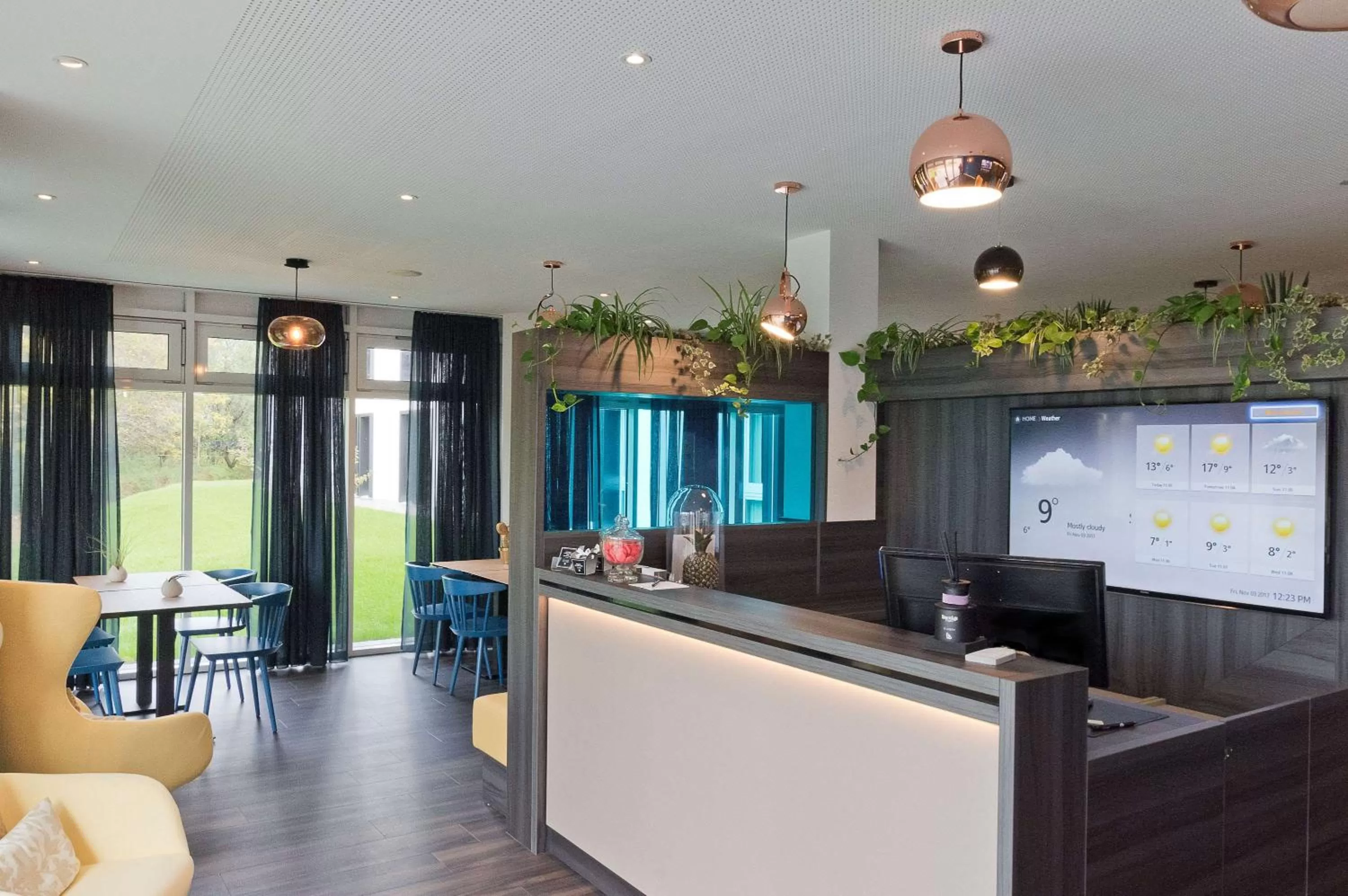 Lounge or bar in elaya apartments stuttgart boeblingen ehemals Arthotel ANA Living Boeblingen