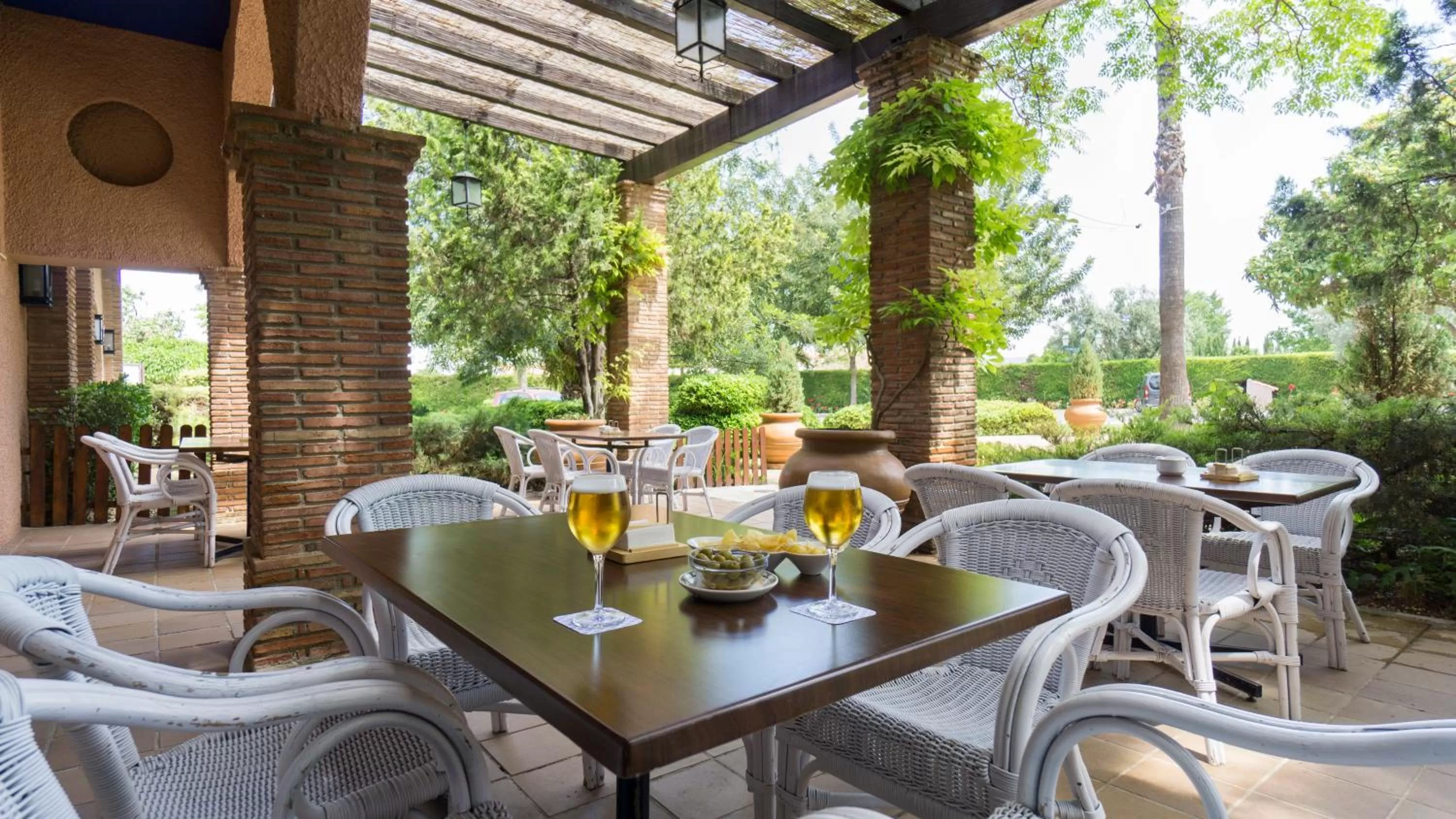 Patio in Hotel Fuente Las Piedras