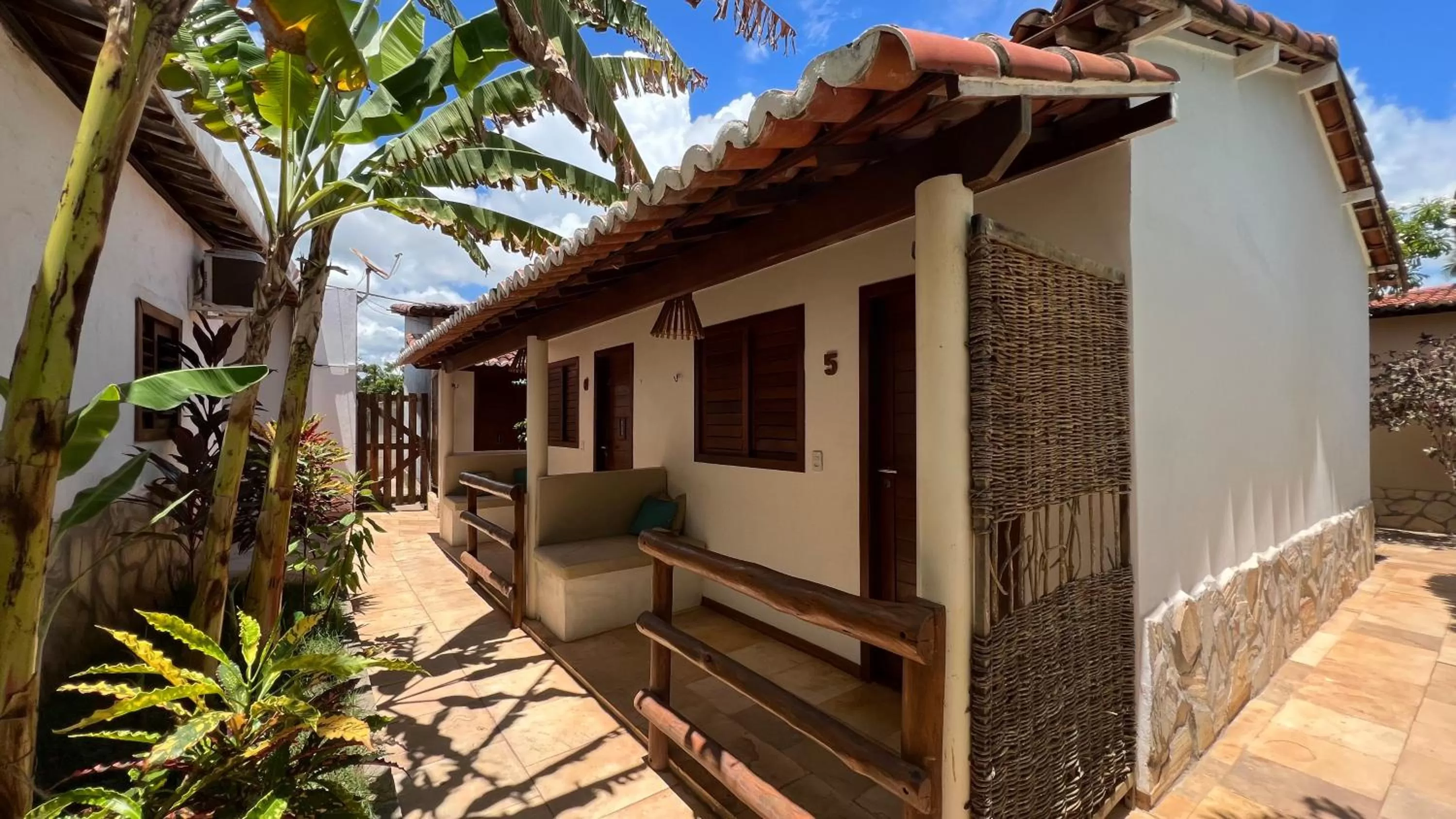 Property building in Aki Pousada